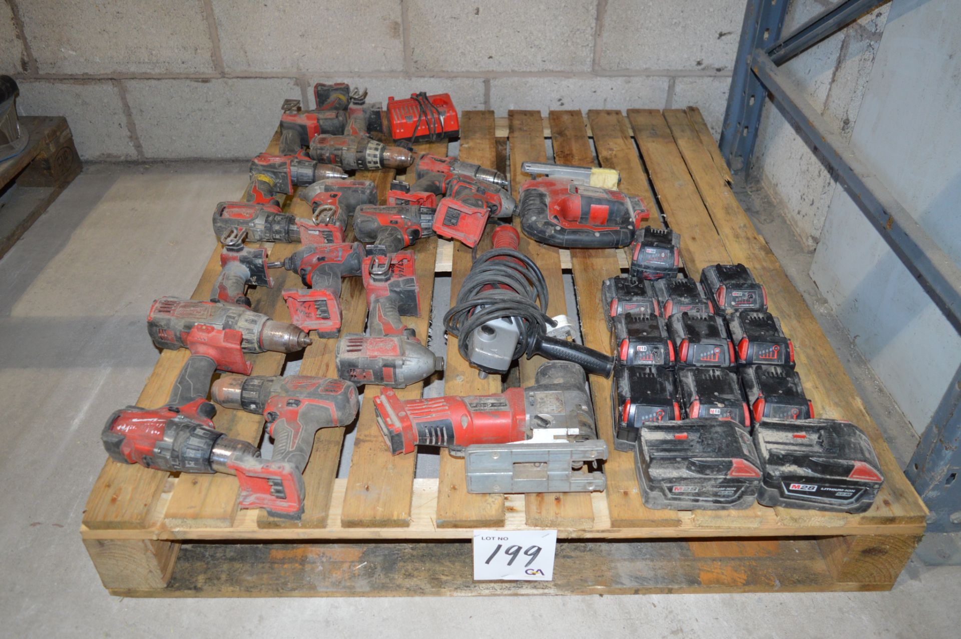 Quantity of Milwaukee battery and electric tools ** Require attention ** ** No VAT on hammer price