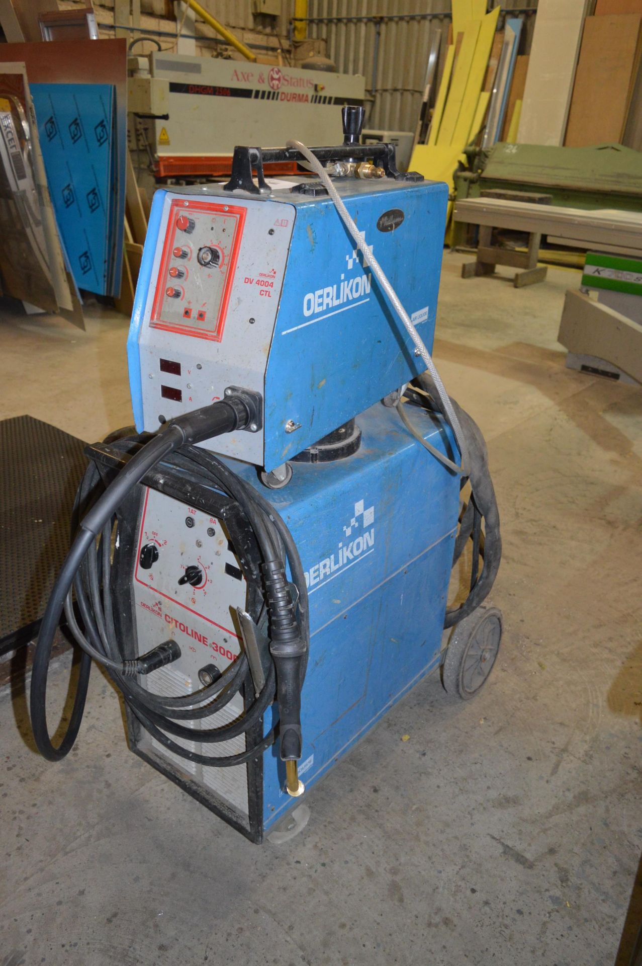 Oerlikon 300 amp MIG welder c/w welding torch, earth lead and regulator Model: Citoline 3000TS S/ - Image 6 of 7