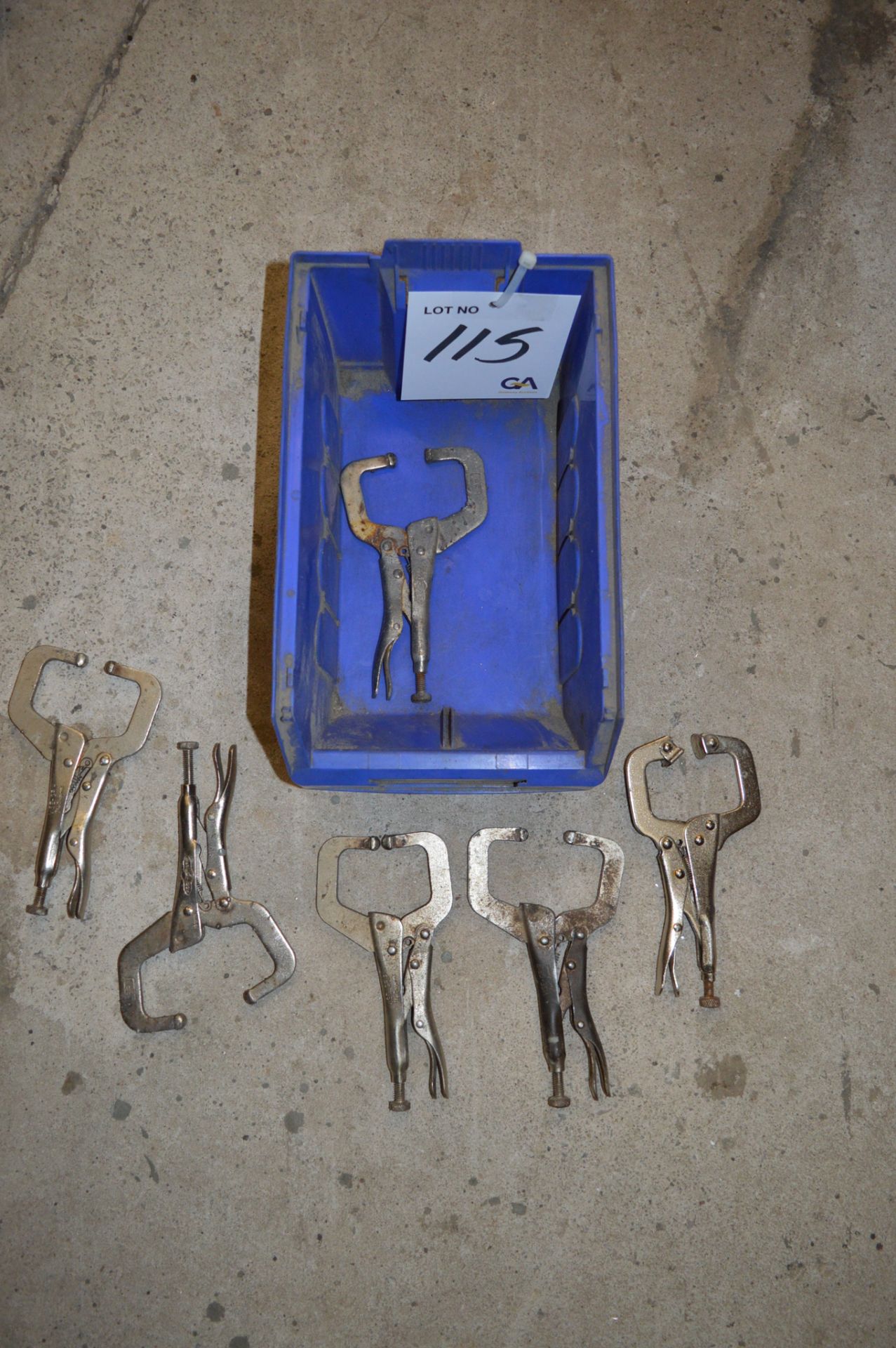 6 - various locking clamps ** No VAT on hammer price but VAT will be charged on the buyer's - Image 2 of 2