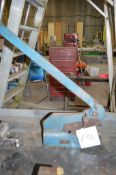 F. T. Edwards hand lever shear ** No VAT on hammer price but VAT will be charged on the buyer's