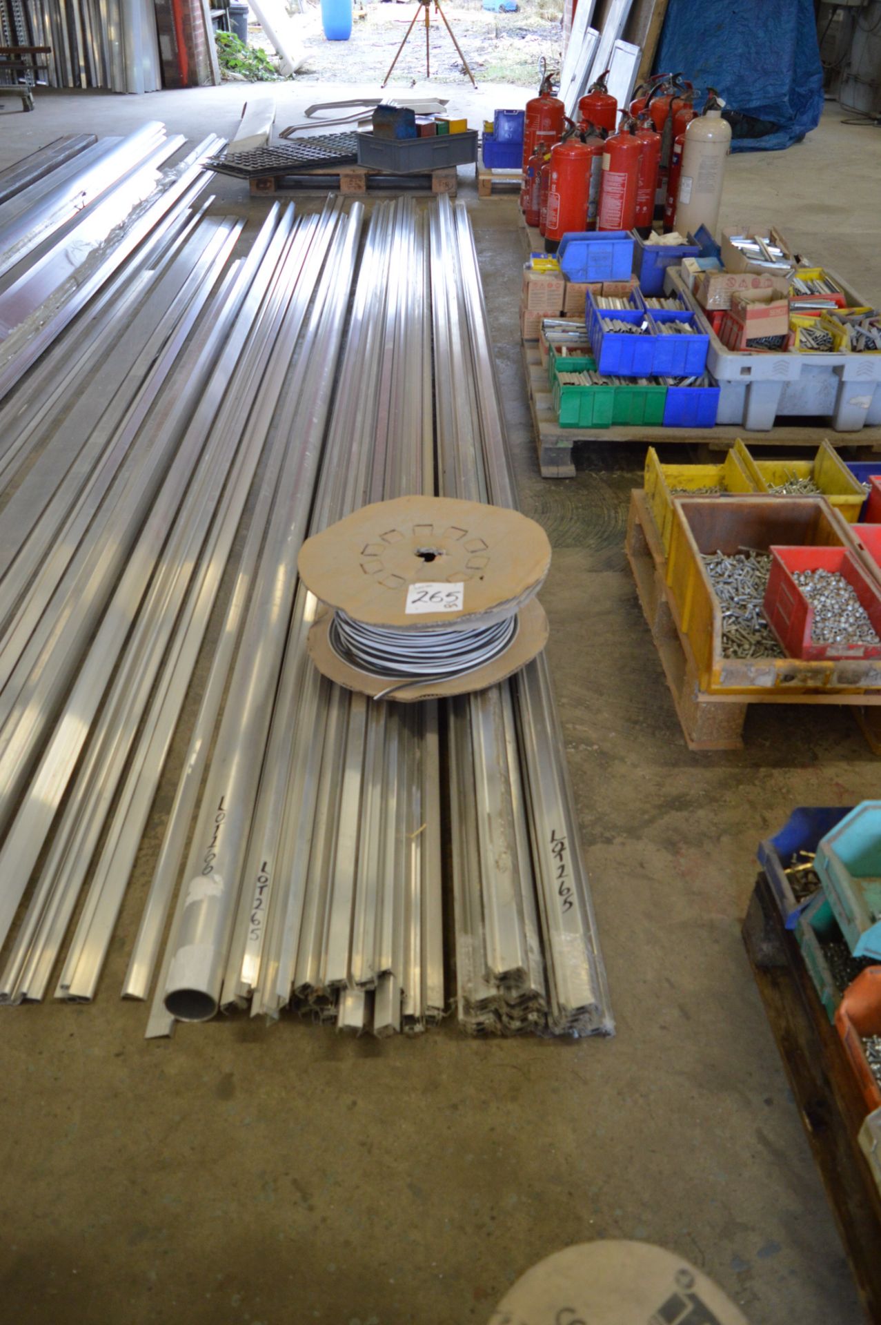 Quantity of aluminium internal and external door framing and quantity of matching door seal ** No