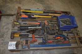 Quantity of hand tools ** No VAT on hammer price but VAT will be charged on the buyer's premium **