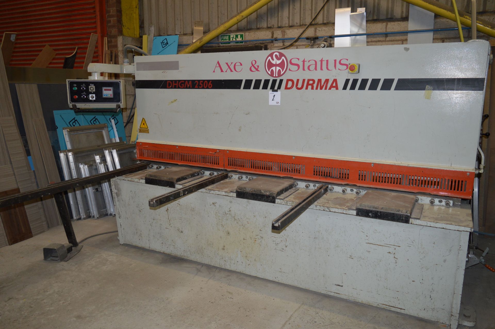 Durma hydraulic guillotine Type: DHGM 2506 c/w backstop, pneumatic sheet support and controls - Image 2 of 5