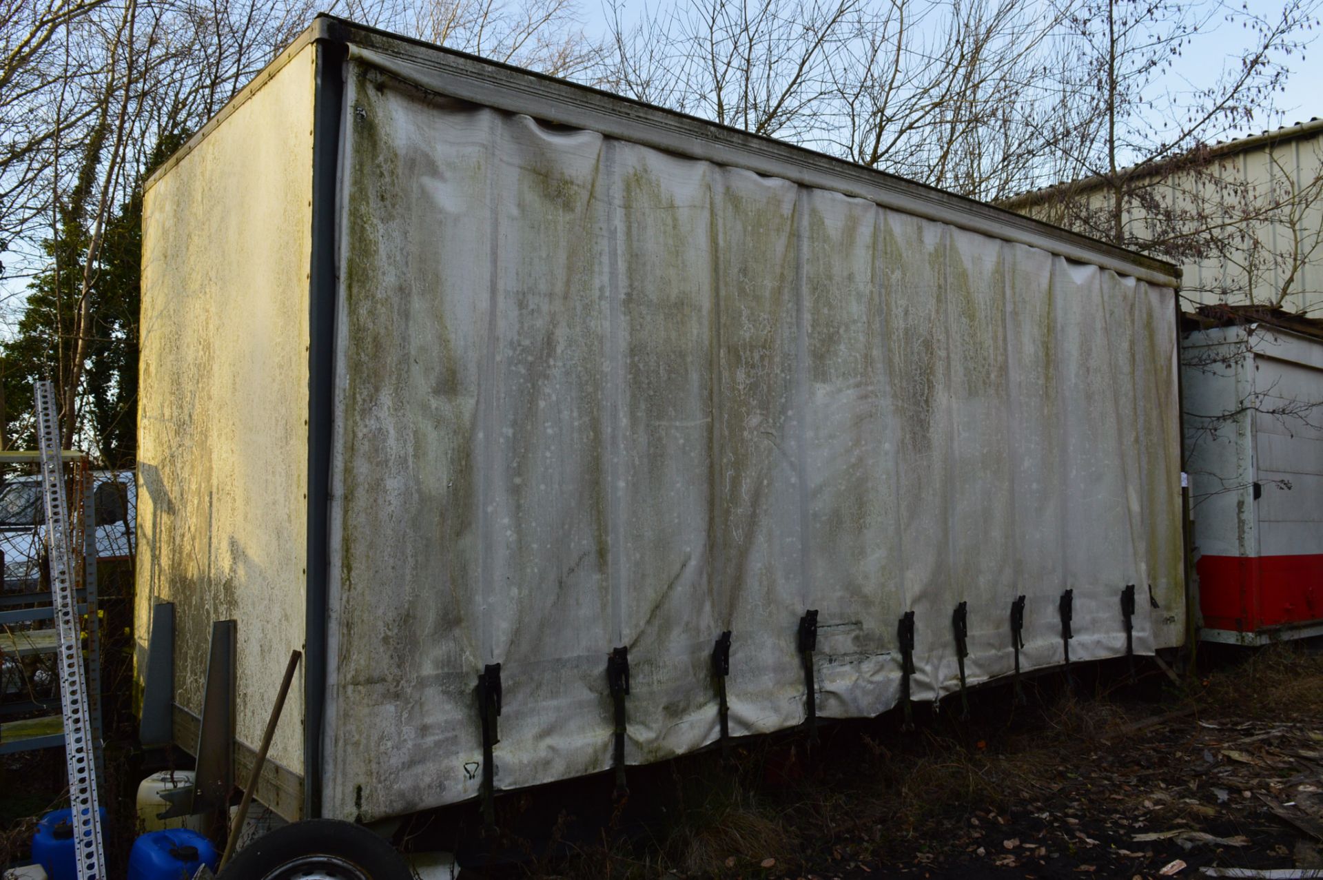 Curtain sided van body 22 ft x 8 ft ** No VAT on hammer price but VAT will be charged on the buyer's - Image 2 of 2