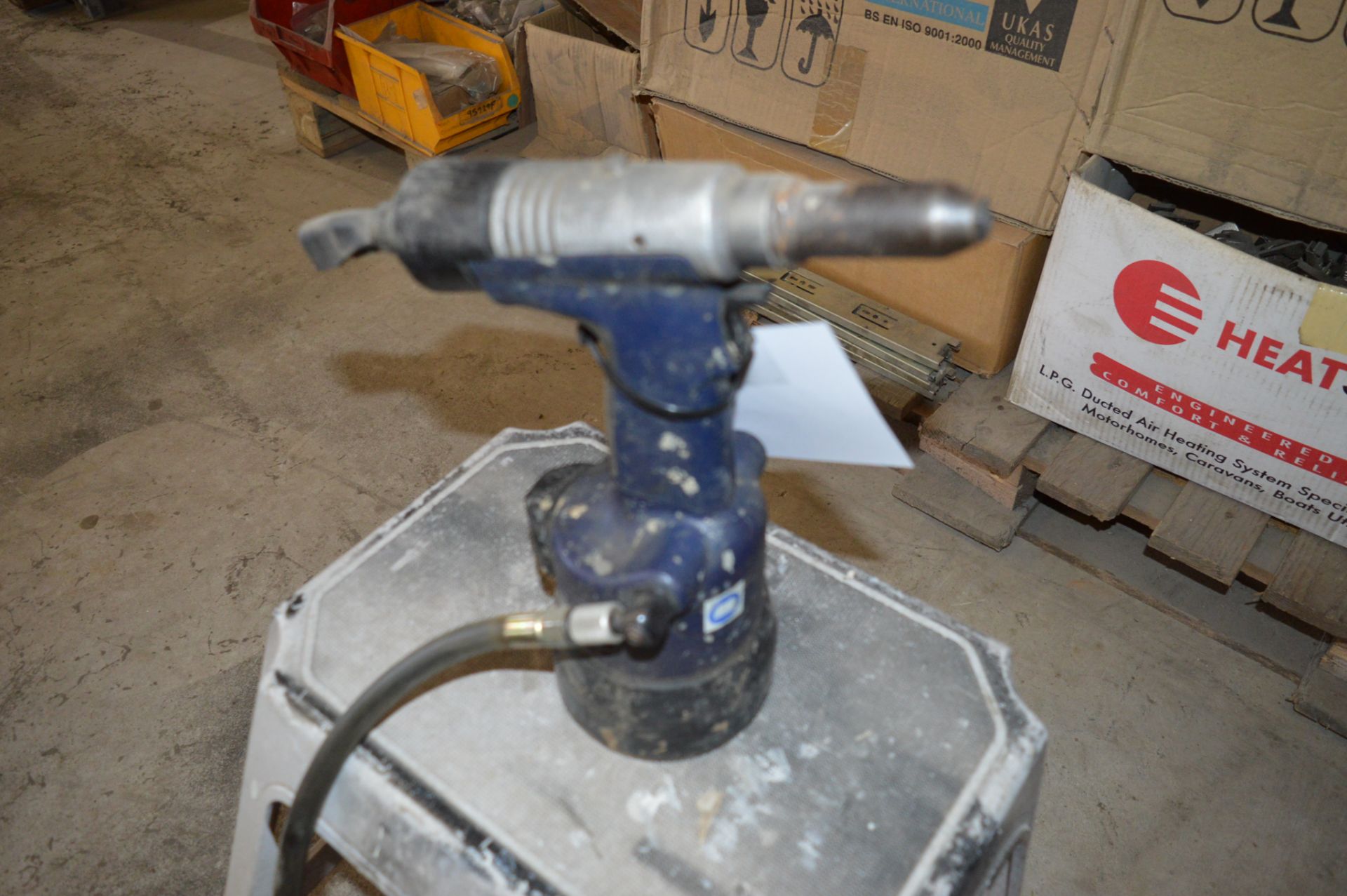 Avdel pneumatic rivet gun Model: Genesis G2 ** No VAT on hammer price but VAT will be charged on the - Image 2 of 2