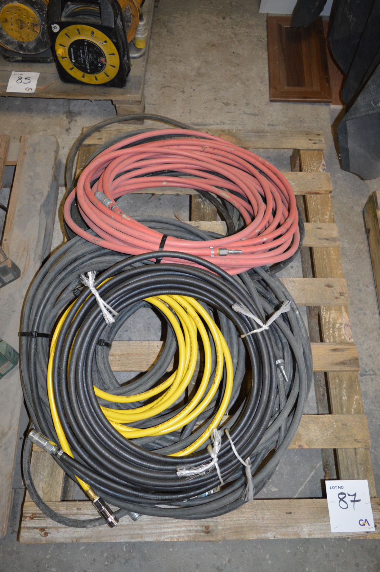 Quantity of air lines ** No VAT on hammer price but VAT will be charged on the buyer's premium ** - Image 2 of 2