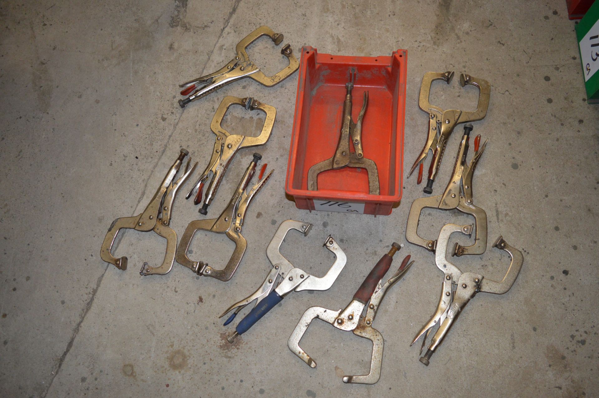 10 - various locking clamps ** No VAT on hammer price but VAT will be charged on the buyer's premium - Image 2 of 2
