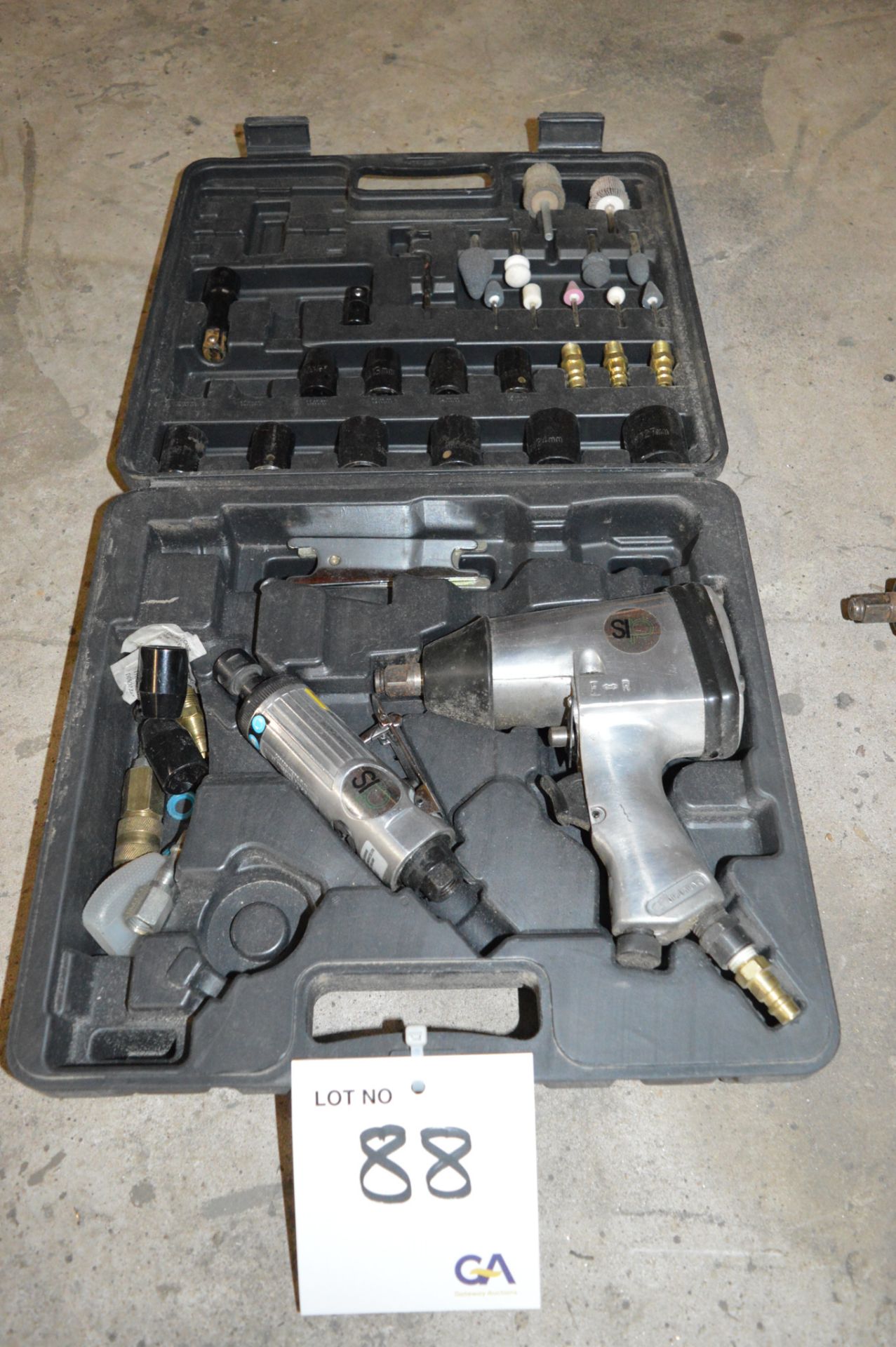 SIP 1/2" pneumatic impact wrench and die grinder set c/w carry case and accessories ** No VAT on