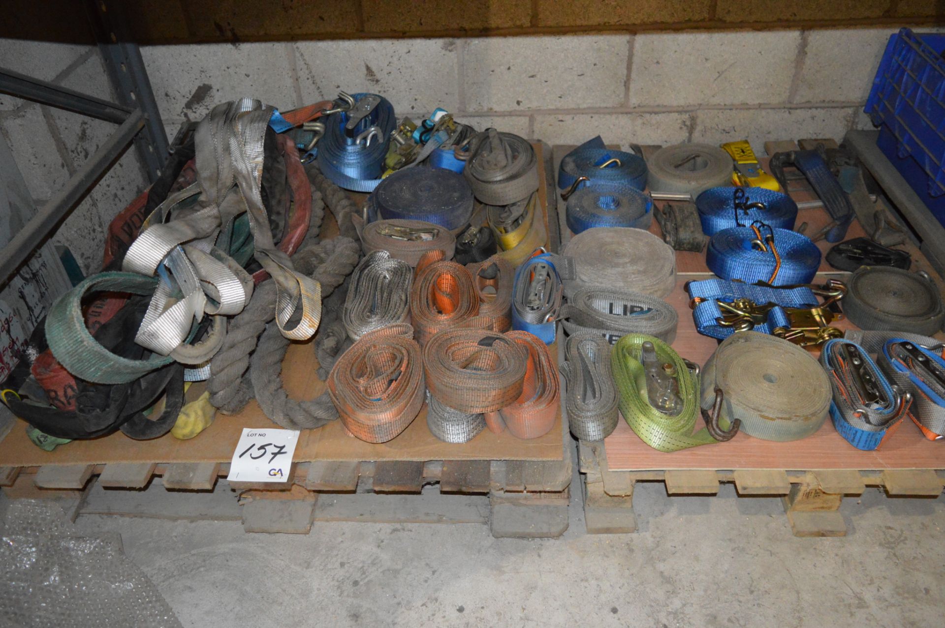 Quantity of lifting slings and tie down straps ** No VAT on hammer price but VAT will be charged - Image 2 of 4