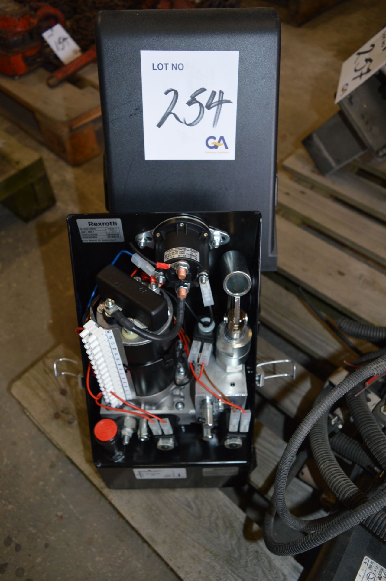 2 - Rexroth 12v hydraulic pumps ** Unused ** ** No VAT on hammer price but VAT will be charged on - Image 2 of 2