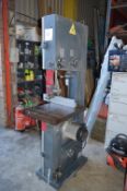 400v hammer band saw Model: N4400 Throat: approx. 400mm Year: 2010 S/N: HBH 103/09-10 ** No VAT on