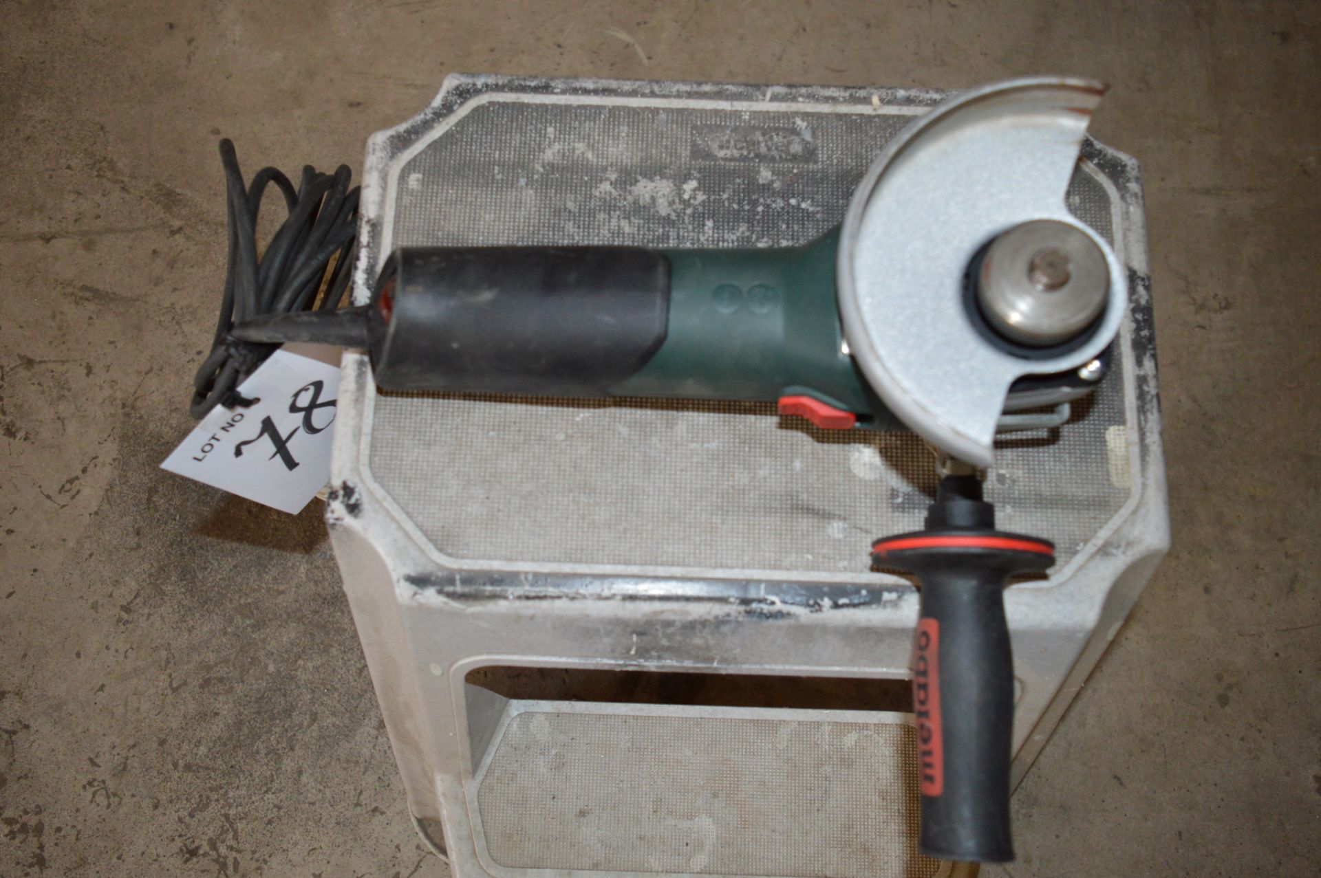 Metabo 110v 125 mm disc grinder Model: WEV 10-125 Quick ** No VAT on hammer price but VAT will be - Image 2 of 2