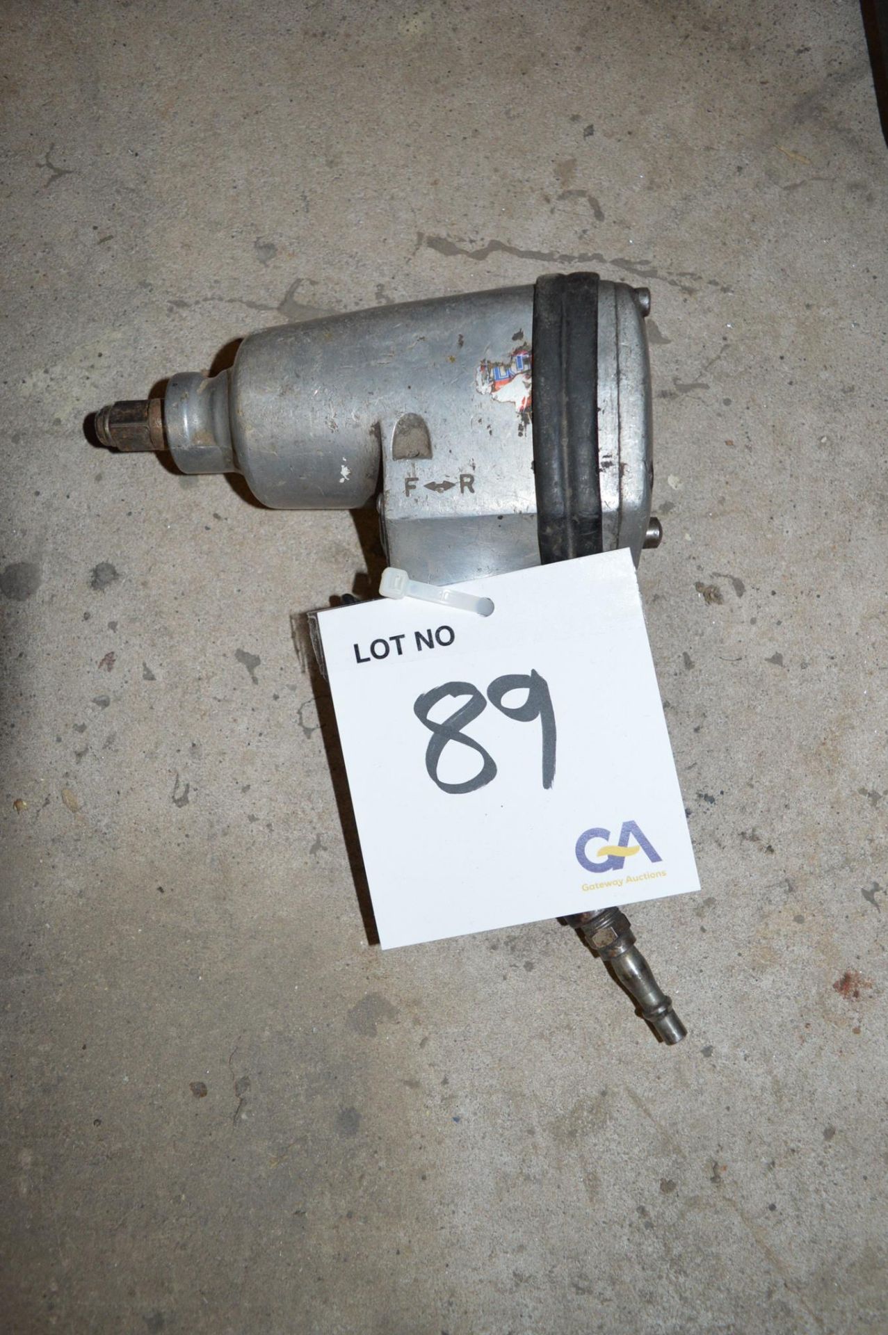 1/2" pneumatic impact wrench ** No VAT on hammer price but VAT will be charged on the buyer's