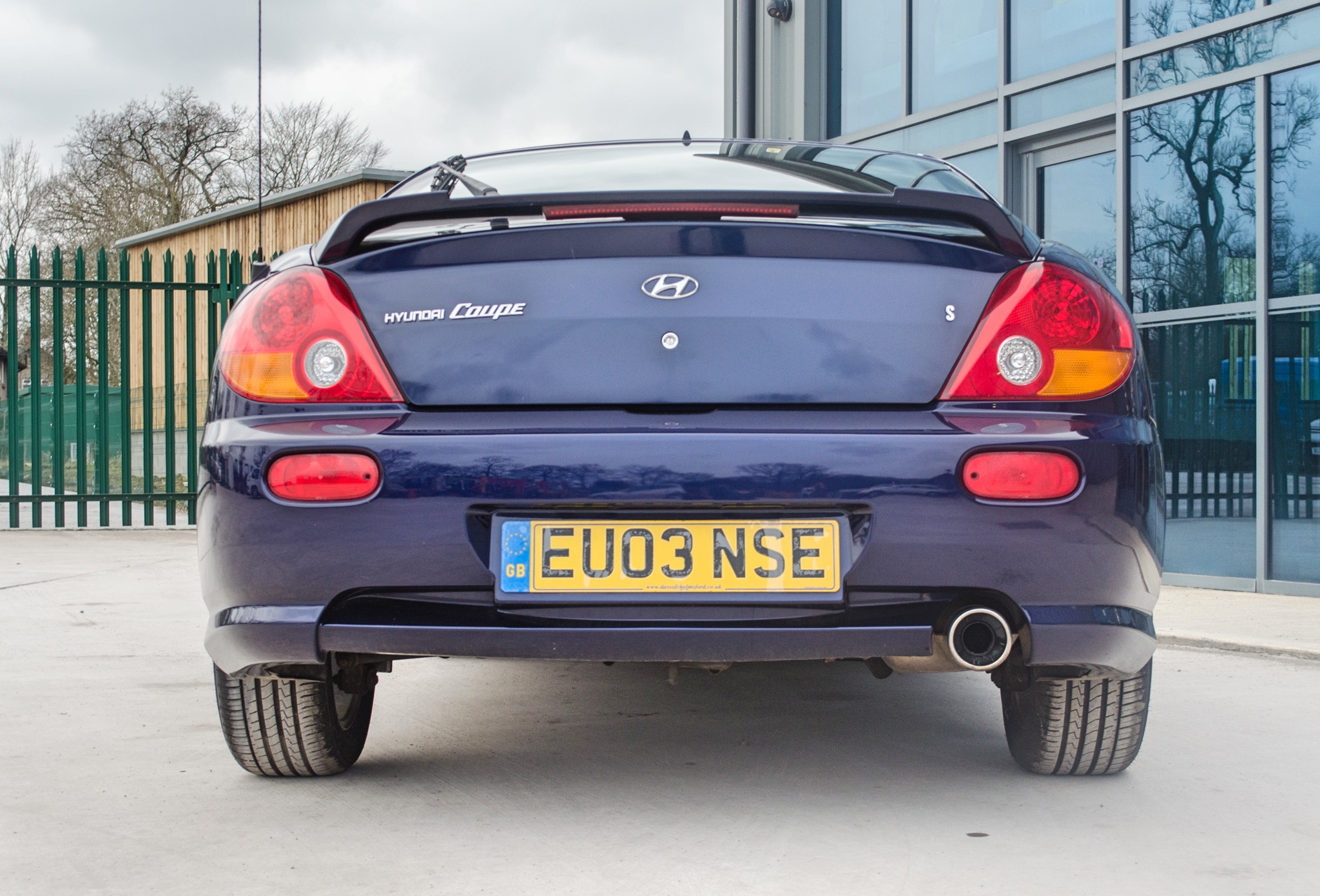 2003 Hyundai Coupe 1.6 S 1600 cc 3 door coupe - Image 11 of 56