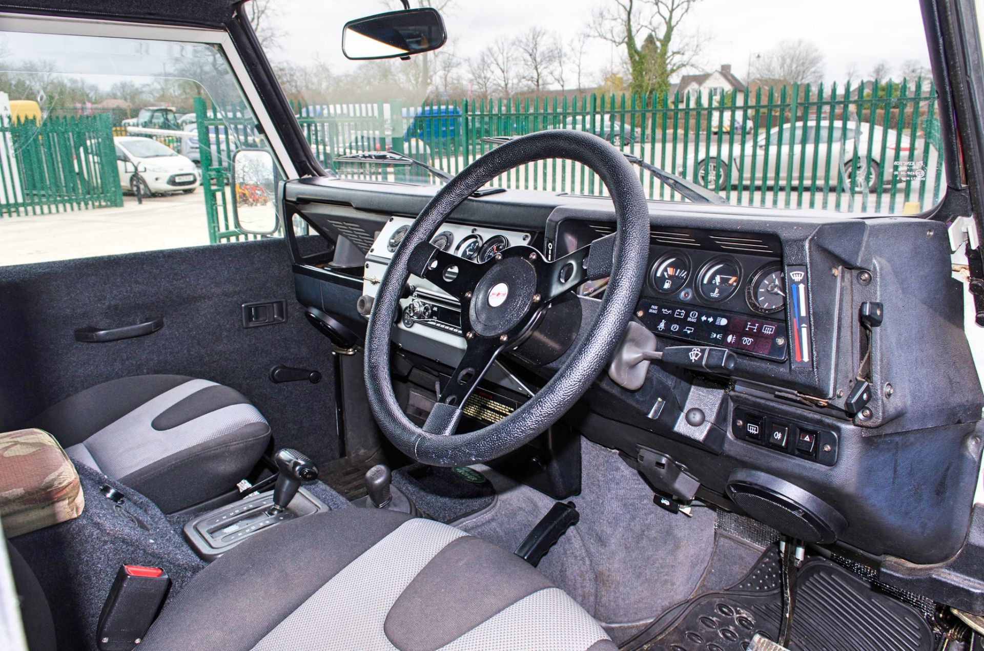 1998 Landrover Defender 300 TDI 110 Defender Auto County Station Wagon - Image 37 of 71