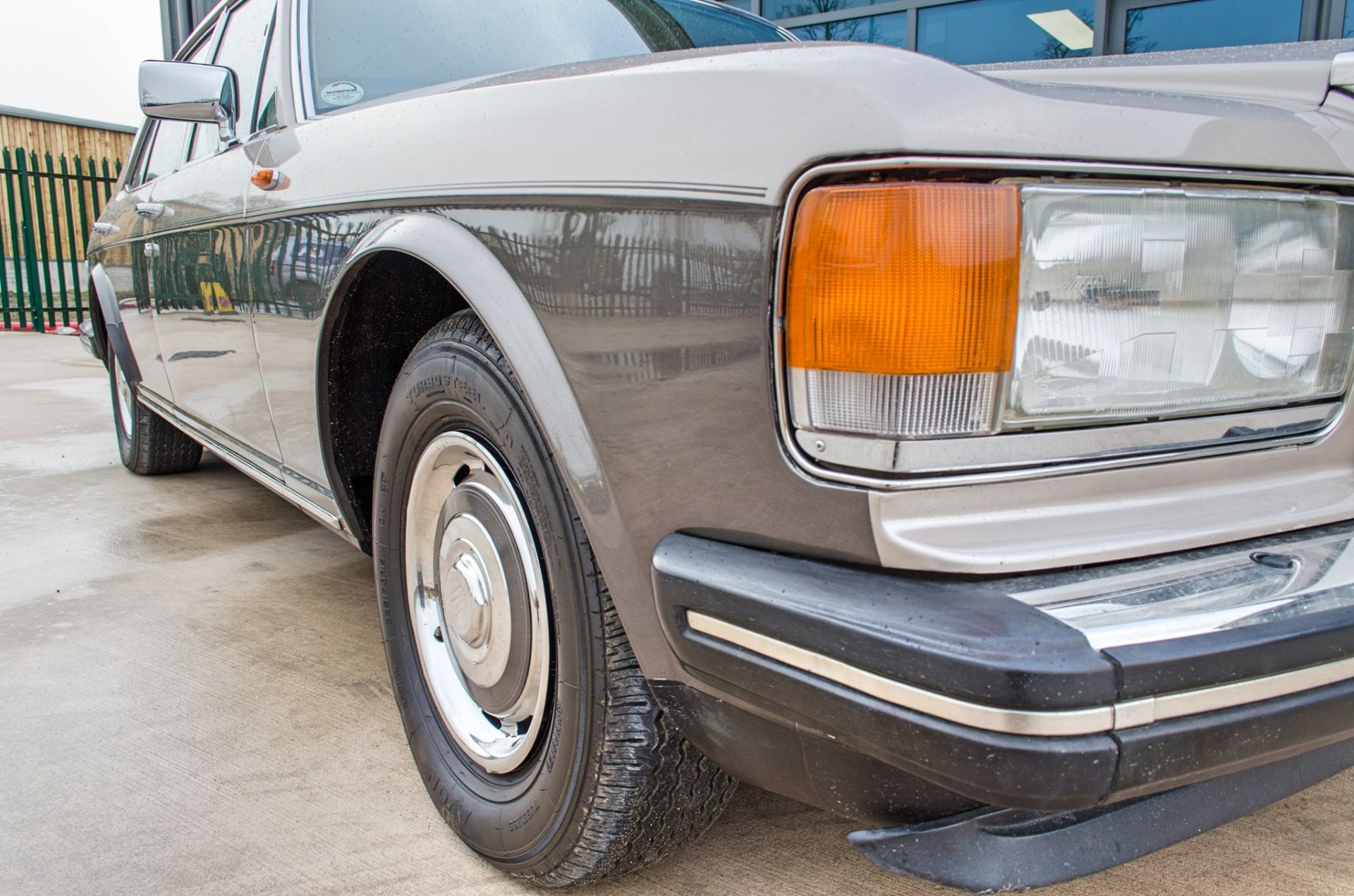 1985 Rolls Royce Silver Spirit 6750 cc 4 door saloon - Image 17 of 73