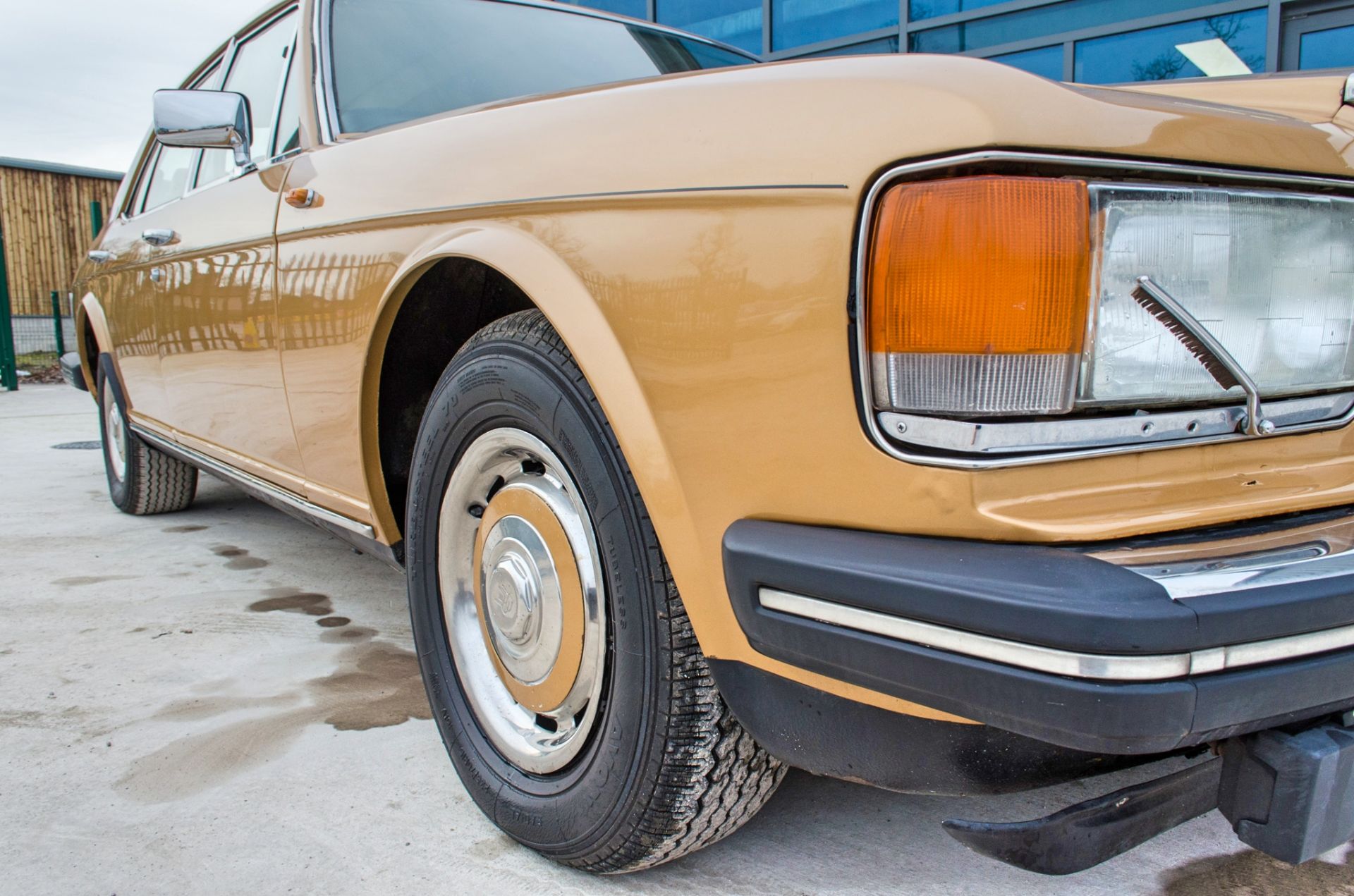 1981 Rolls Royce Silver Spirit 6750cc 4 door saloon - Image 21 of 56