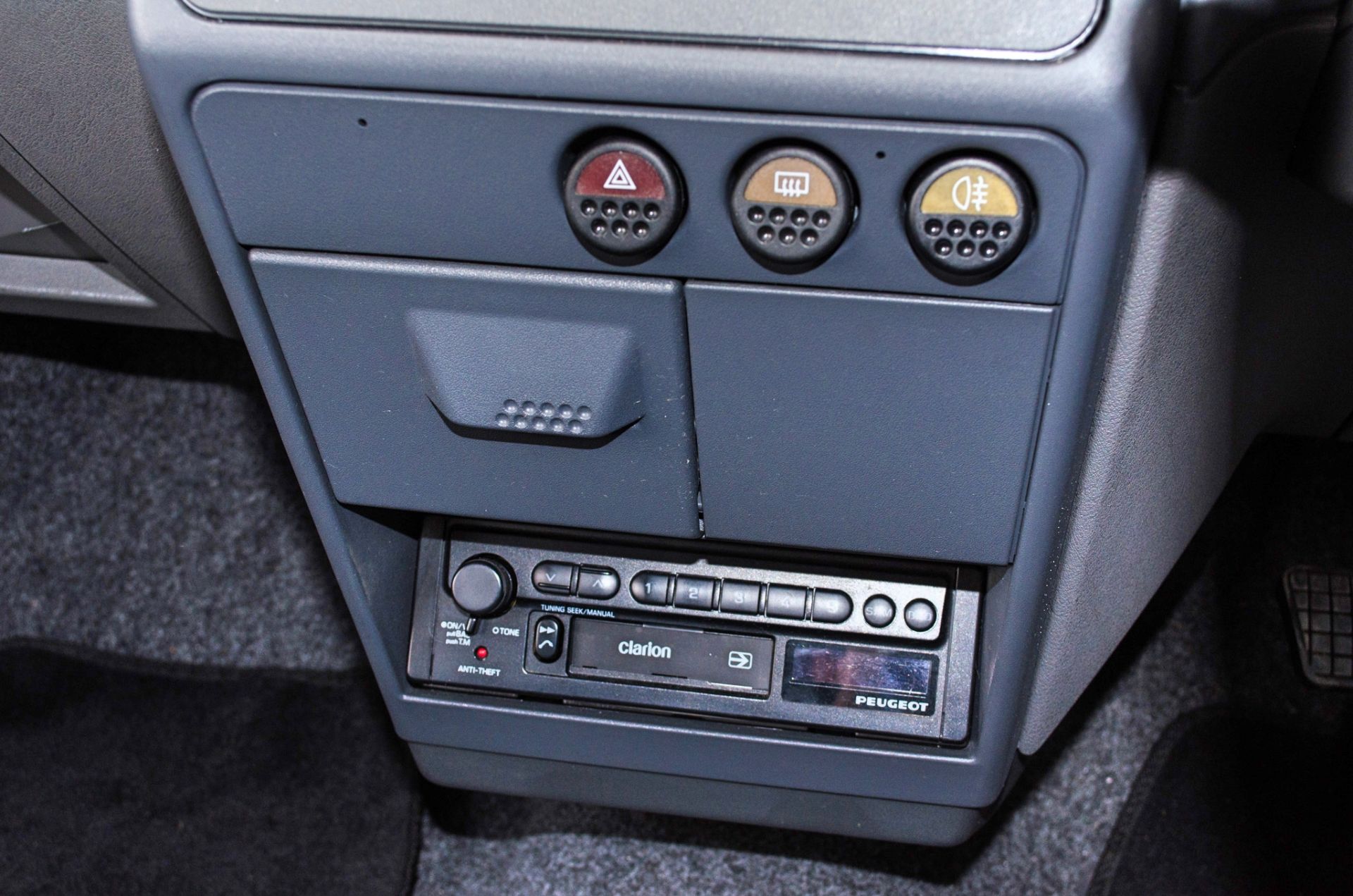 1991 Peugeot 205 954cc Trio 3 door hatchback - Image 44 of 55