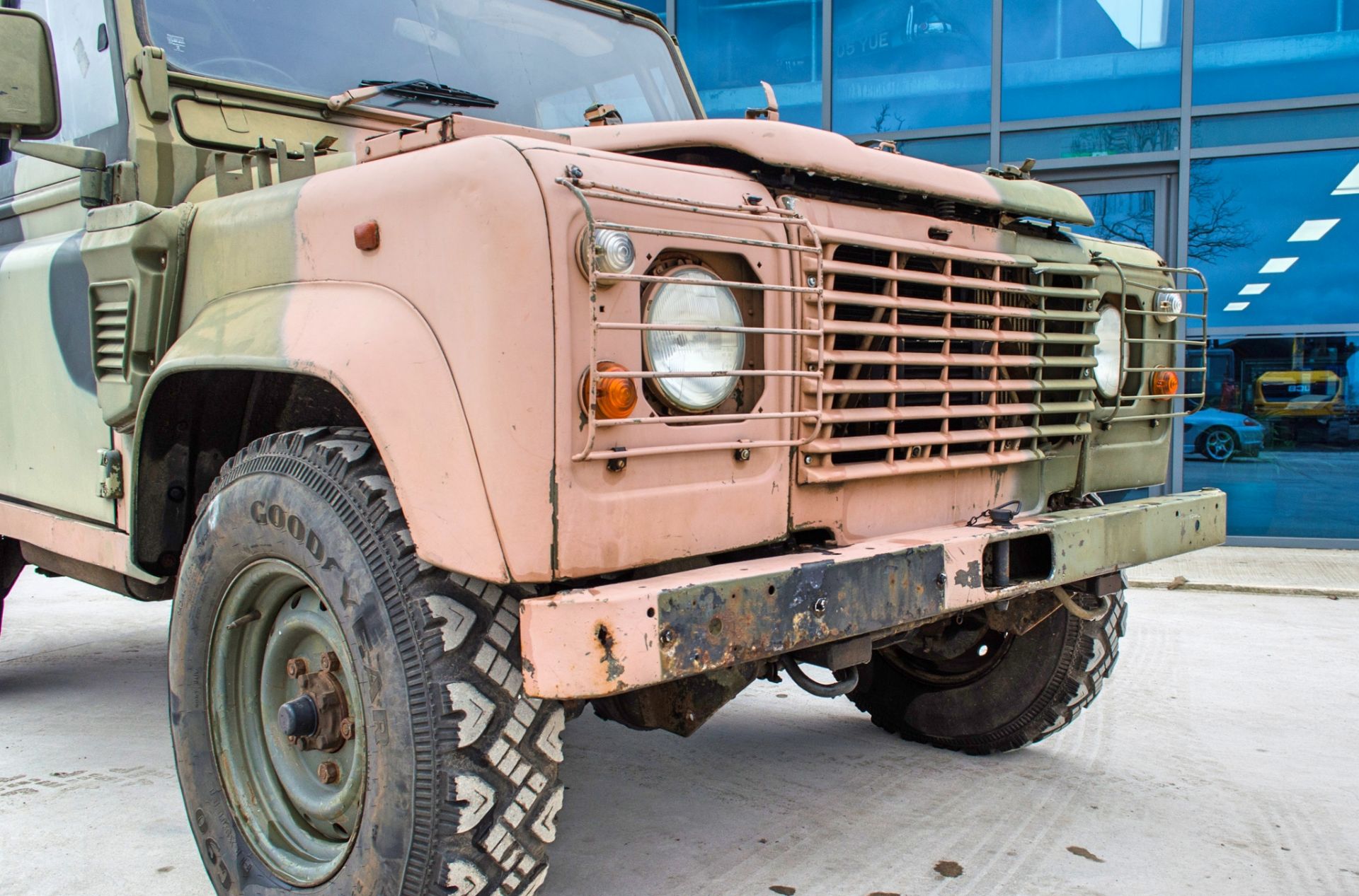 1997 Land Rover Defender 90 WOLF 2.5 litre 300TDI 4 wheel drive utility vehicle Ex MOD - Image 18 of 45