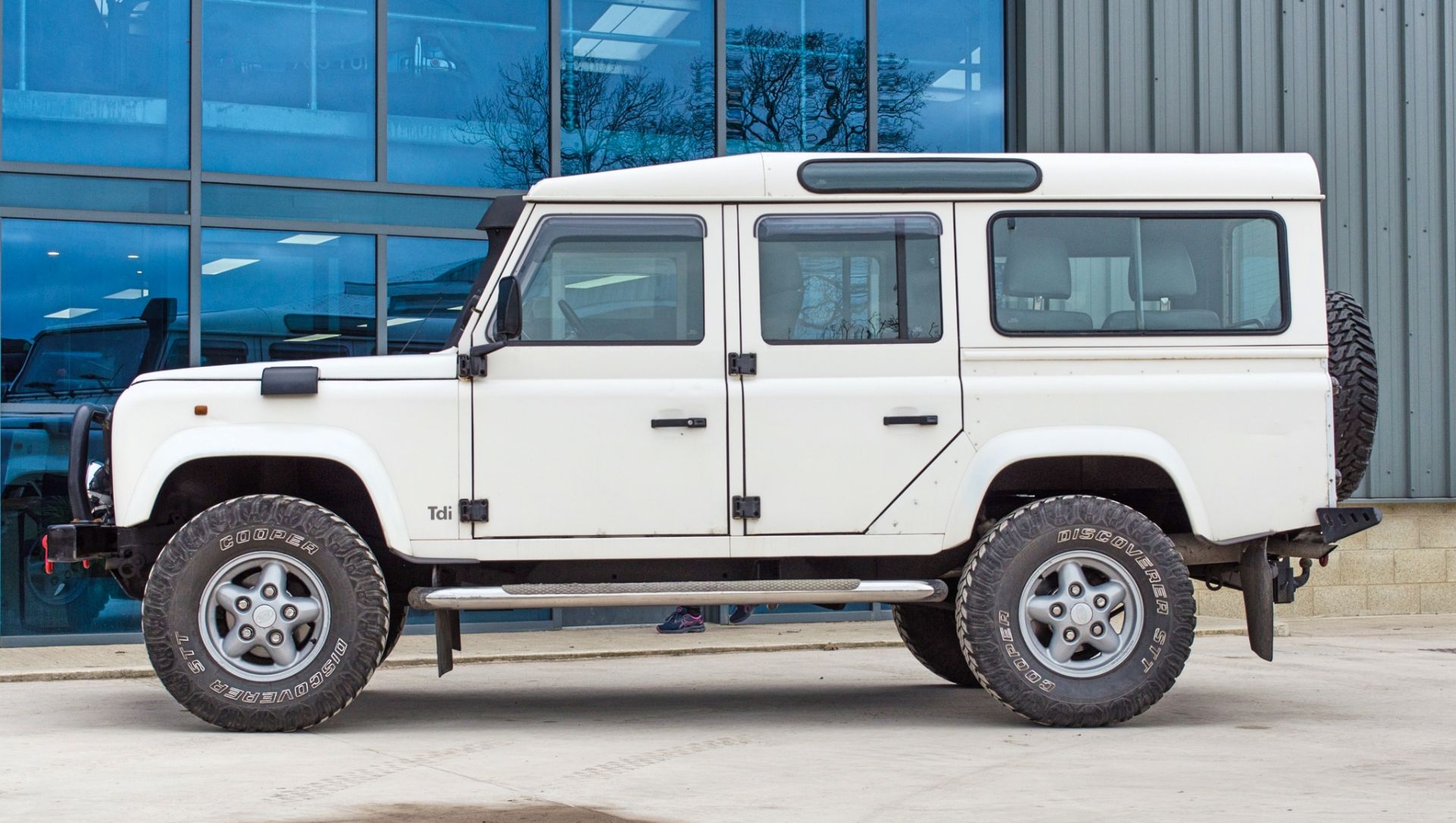 1998 Landrover Defender 300 TDI 110 Defender Auto County Station Wagon - Image 15 of 71