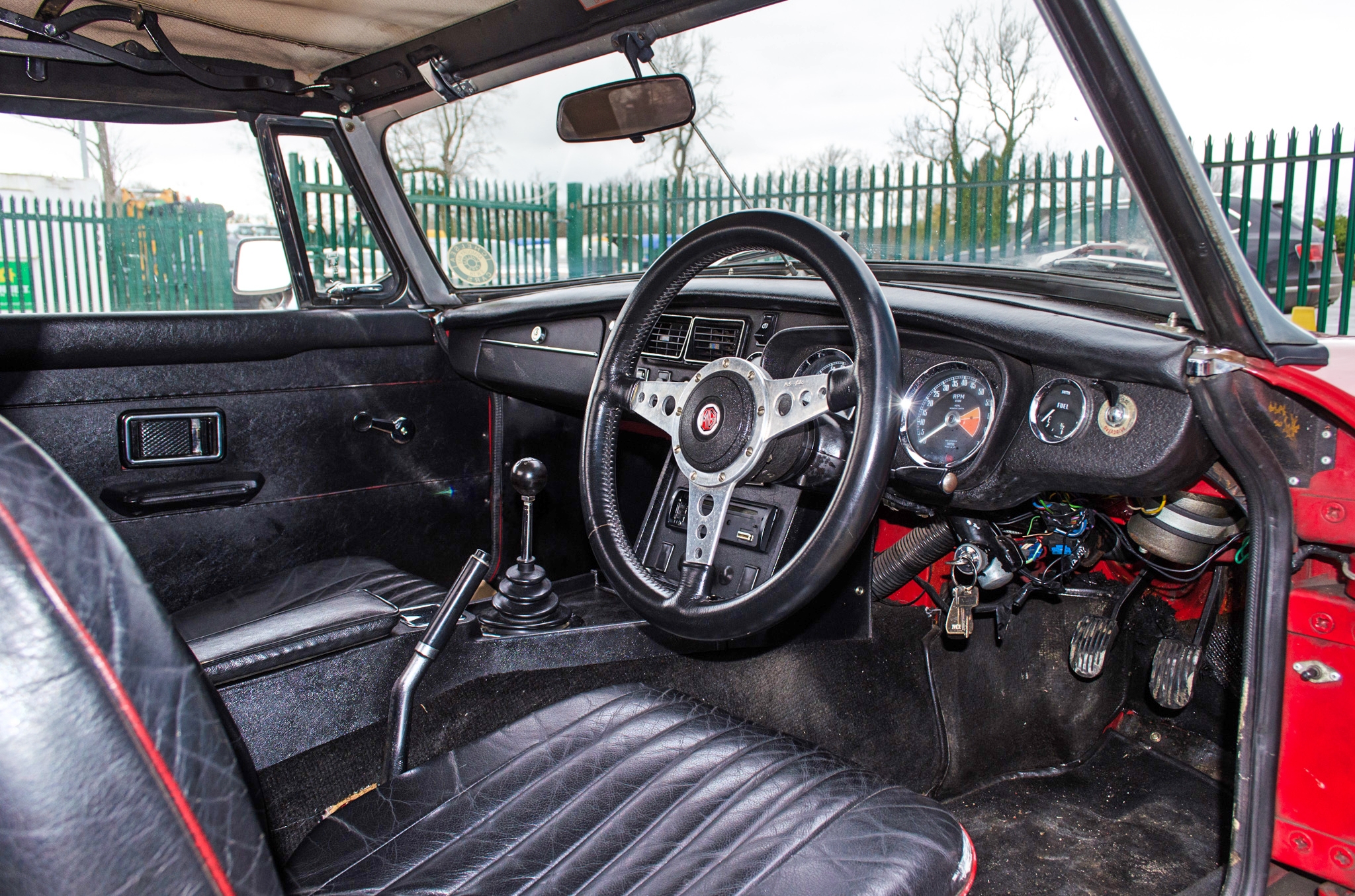 1972 MG B Roadster 1798 cc convertible - Image 34 of 54