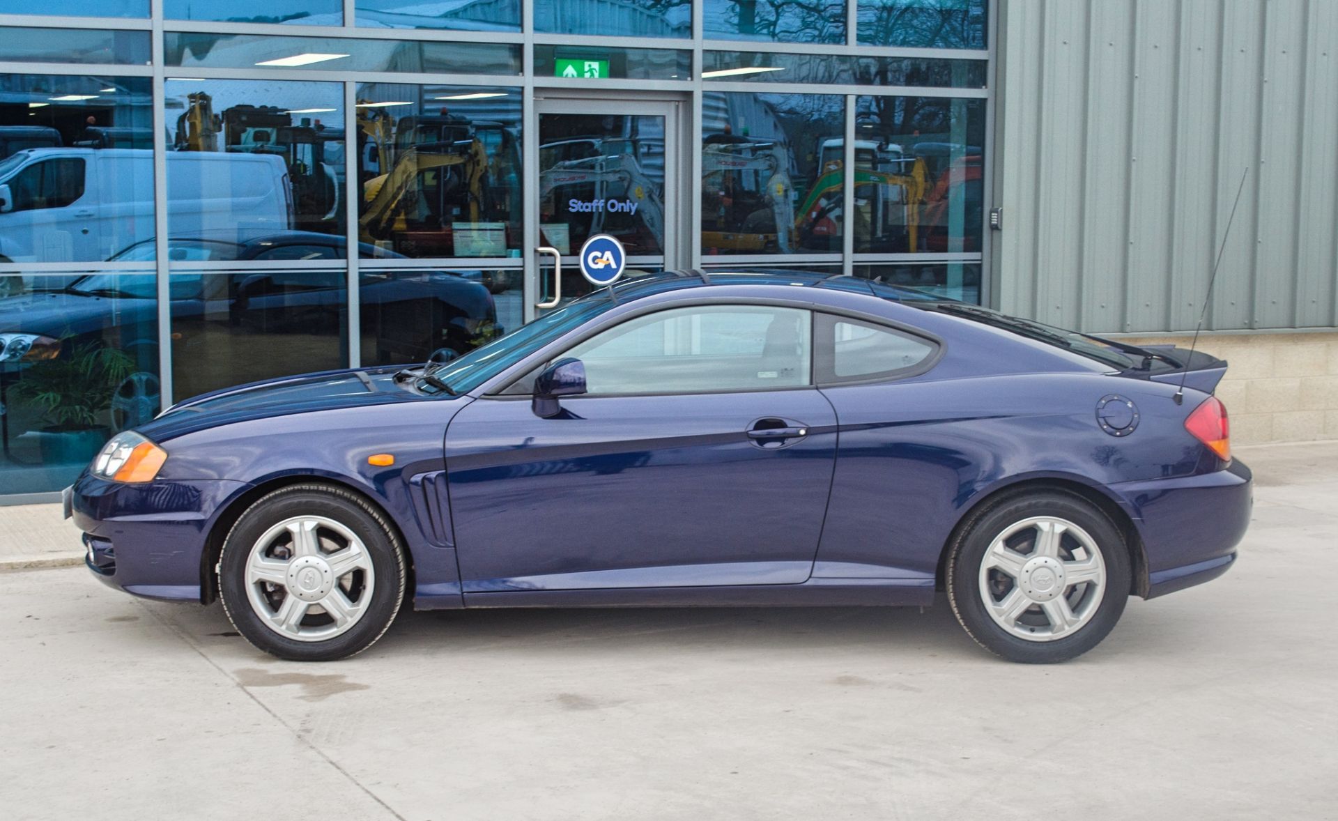 2003 Hyundai Coupe 1.6 S 1600 cc 3 door coupe - Image 16 of 56
