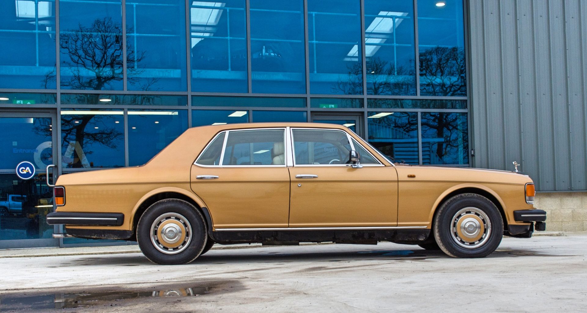 1981 Rolls Royce Silver Spirit 6750cc 4 door saloon - Image 13 of 56