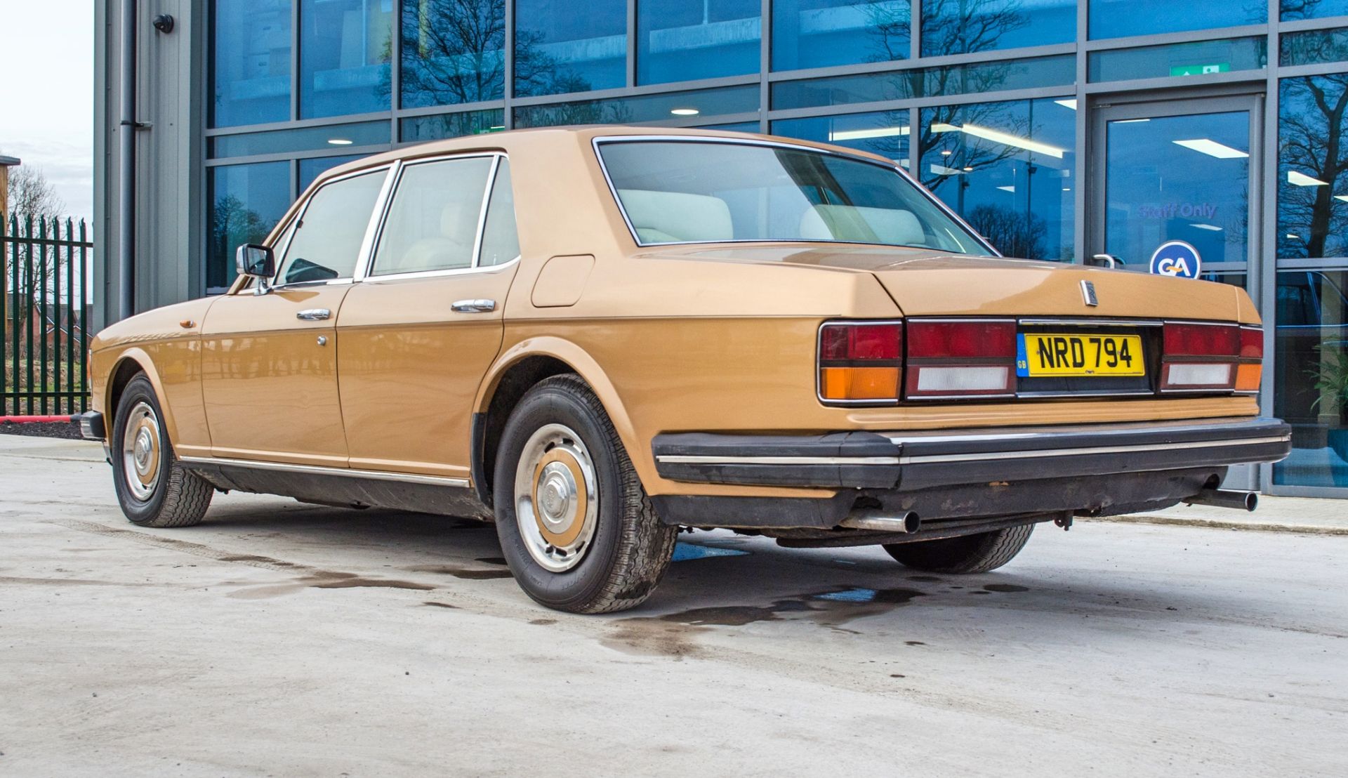 1981 Rolls Royce Silver Spirit 6750cc 4 door saloon - Image 7 of 56