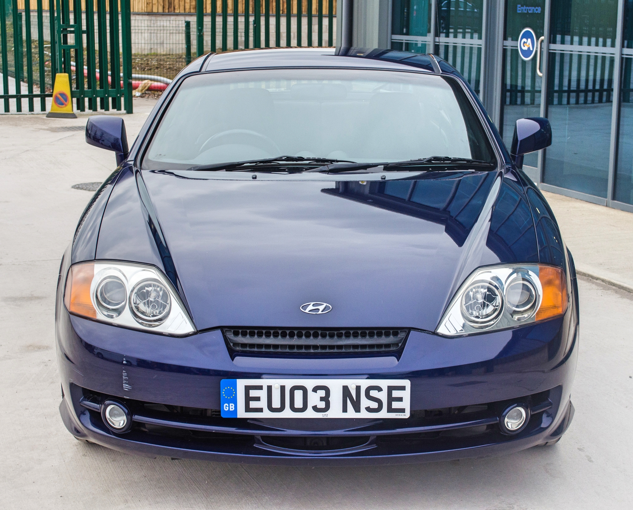 2003 Hyundai Coupe 1.6 S 1600 cc 3 door coupe - Image 10 of 56