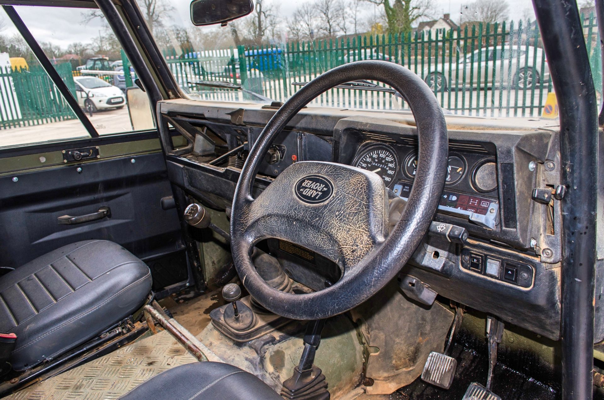 1997 Land Rover Defender 90 WOLF 2.5 litre 300TDI 4 wheel drive utility vehicle Ex MOD - Bild 30 aus 45