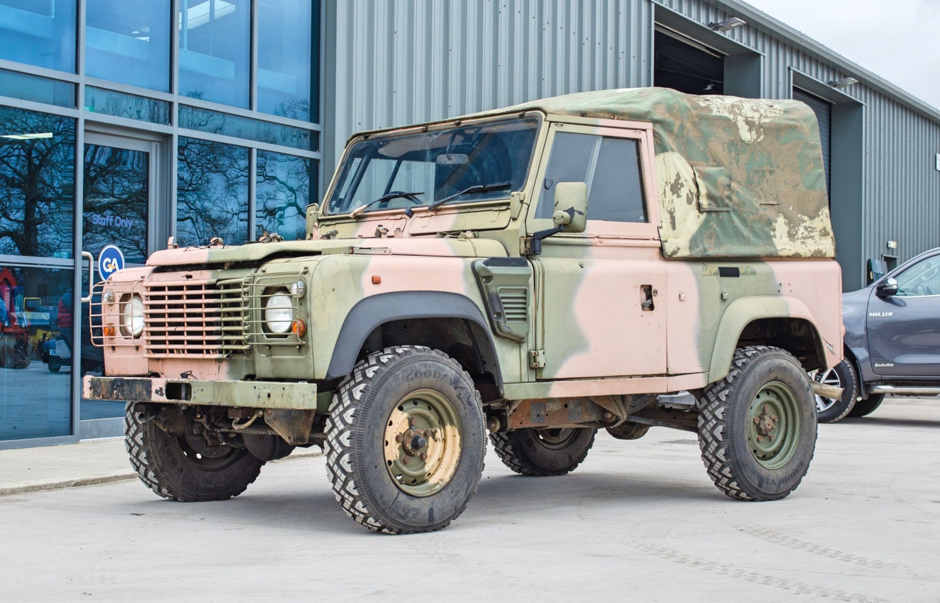 1997 Land Rover Defender 90 WOLF 2.5 litre 300TDI 4 wheel drive utility vehicle Ex MOD - Image 3 of 45