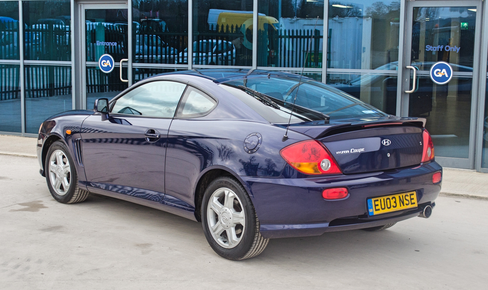 2003 Hyundai Coupe 1.6 S 1600 cc 3 door coupe - Image 8 of 56