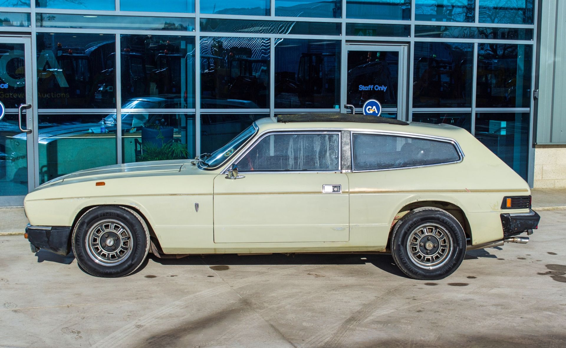 1977 Reliant Scimitar GTE E Odve 2944cc 2 door saloon - Image 16 of 56