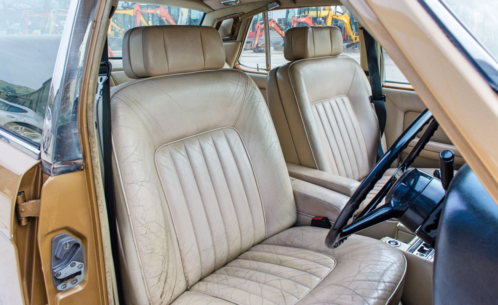 1981 Rolls Royce Silver Spirit 6750cc 4 door saloon - Image 34 of 56