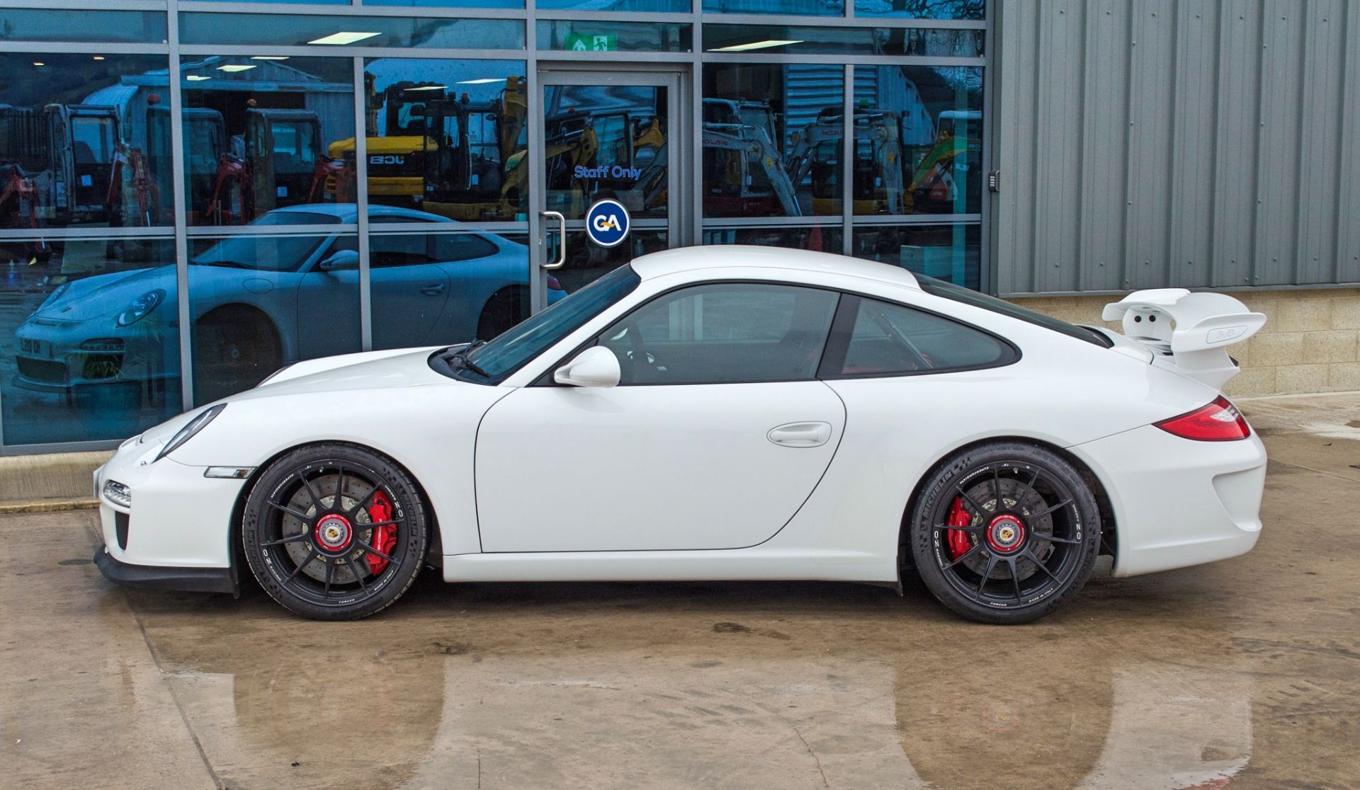 2010 Porsche 911 997.2 GT3 Club Sport 3.8 litre 2 door coupe - Image 16 of 58