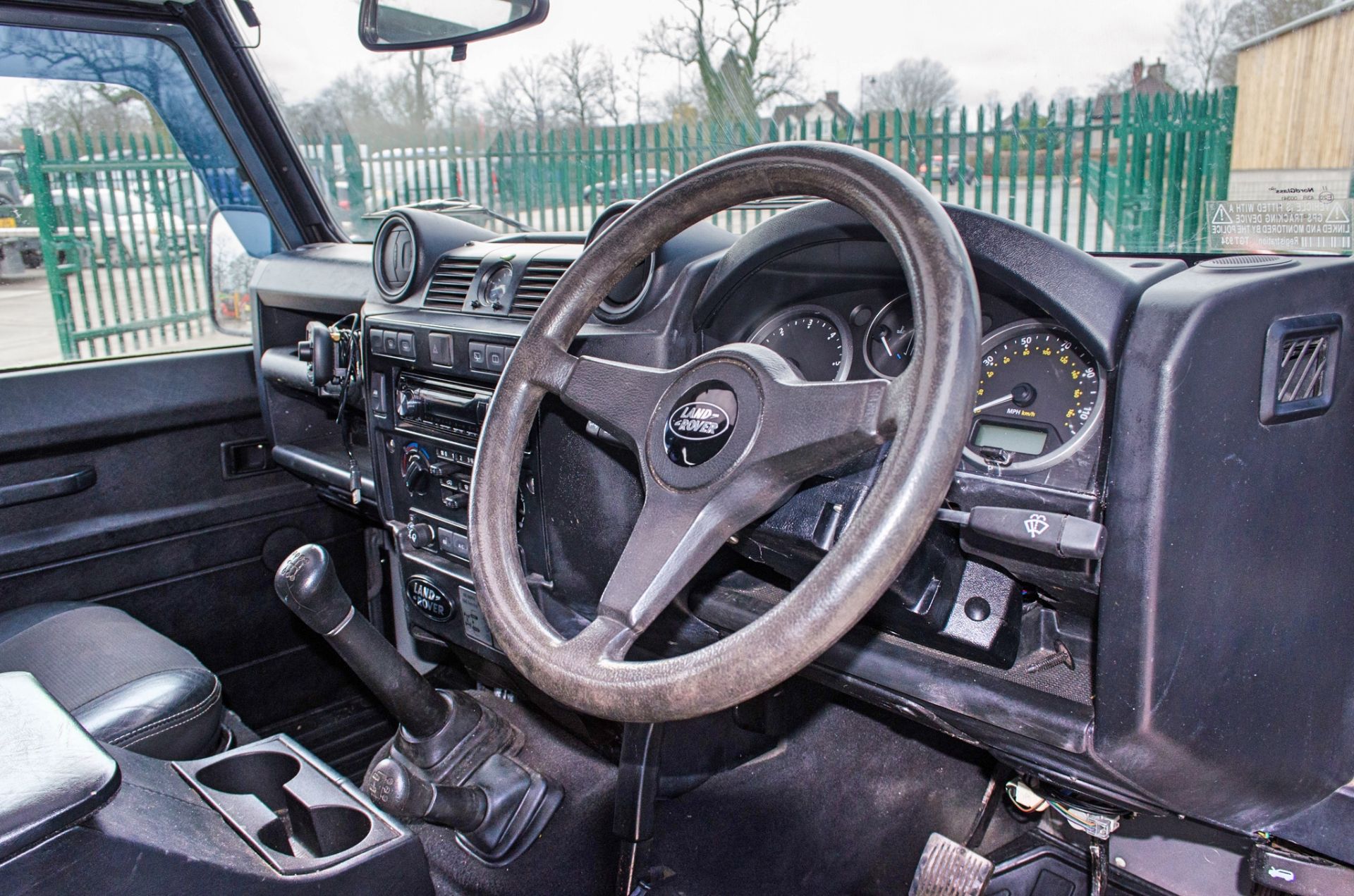 2008 Landrover Defender 2400cc 110 XS Utility Wagon - Image 33 of 55