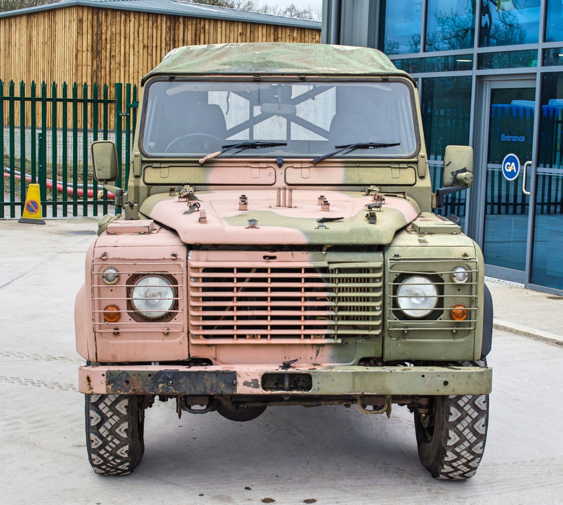 1997 Land Rover Defender 90 WOLF 2.5 litre 300TDI 4 wheel drive utility vehicle Ex MOD - Bild 10 aus 45