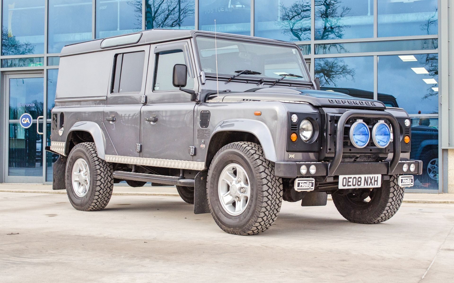 2008 Landrover Defender 2400cc 110 XS Utility Wagon