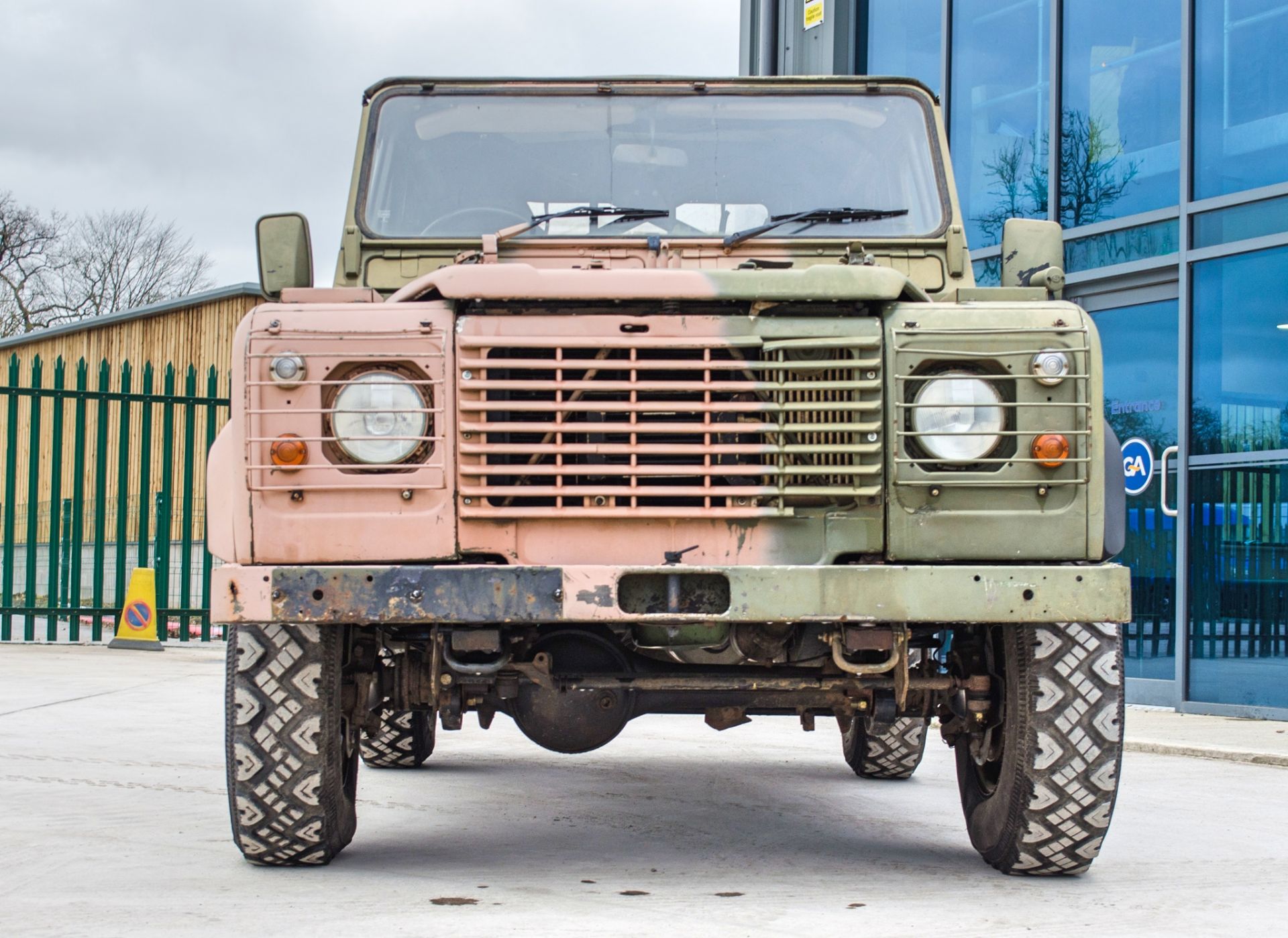 1997 Land Rover Defender 90 WOLF 2.5 litre 300TDI 4 wheel drive utility vehicle Ex MOD - Bild 9 aus 45