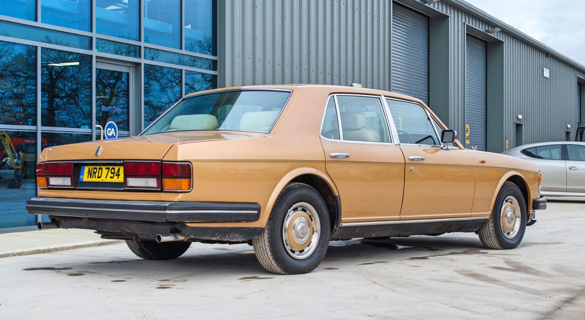 1981 Rolls Royce Silver Spirit 6750cc 4 door saloon - Image 5 of 56