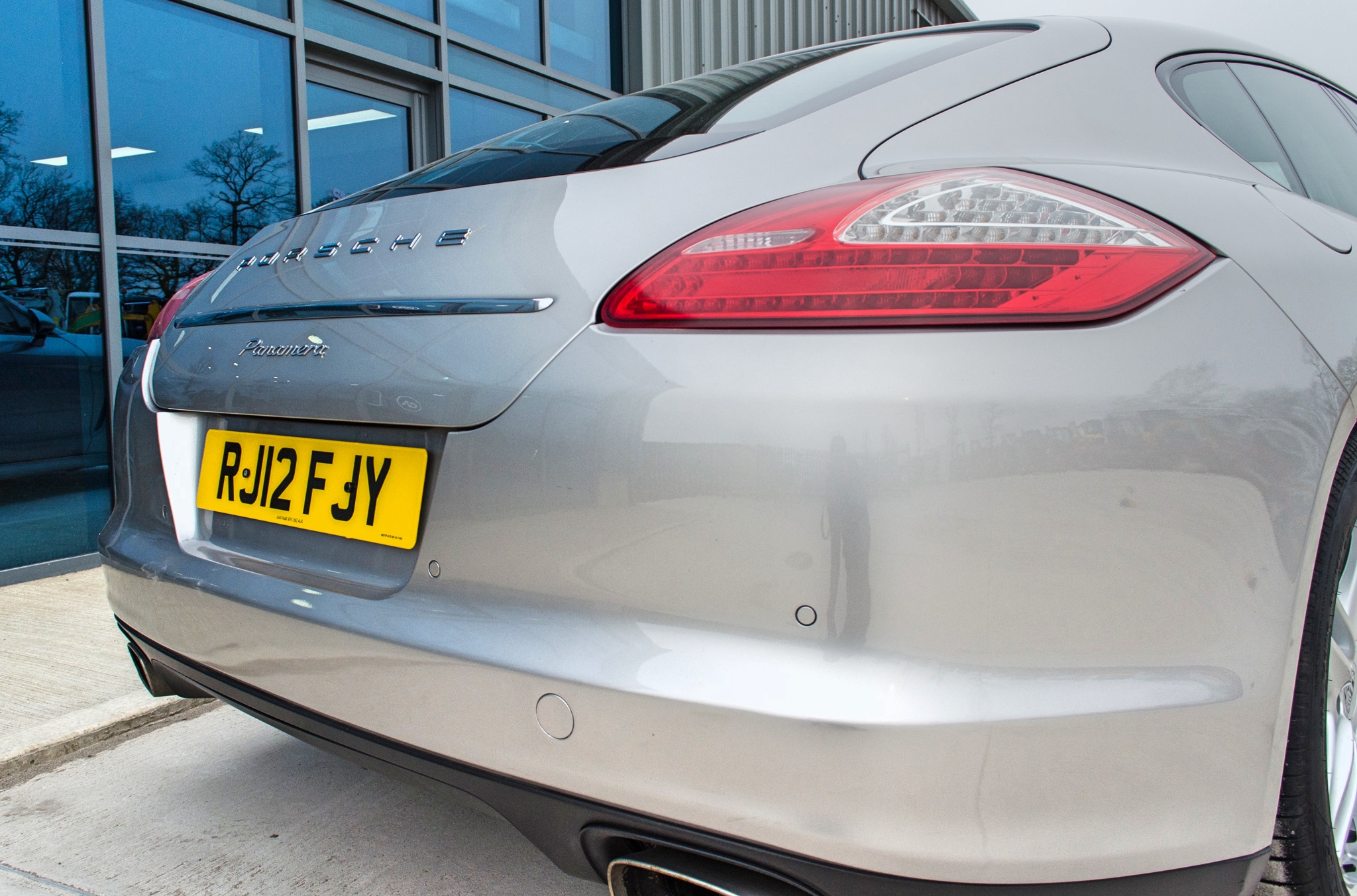 2012 Porsche Panamera 3.0 V6 diesel Tiptronic 5 door hatchback - Image 18 of 55