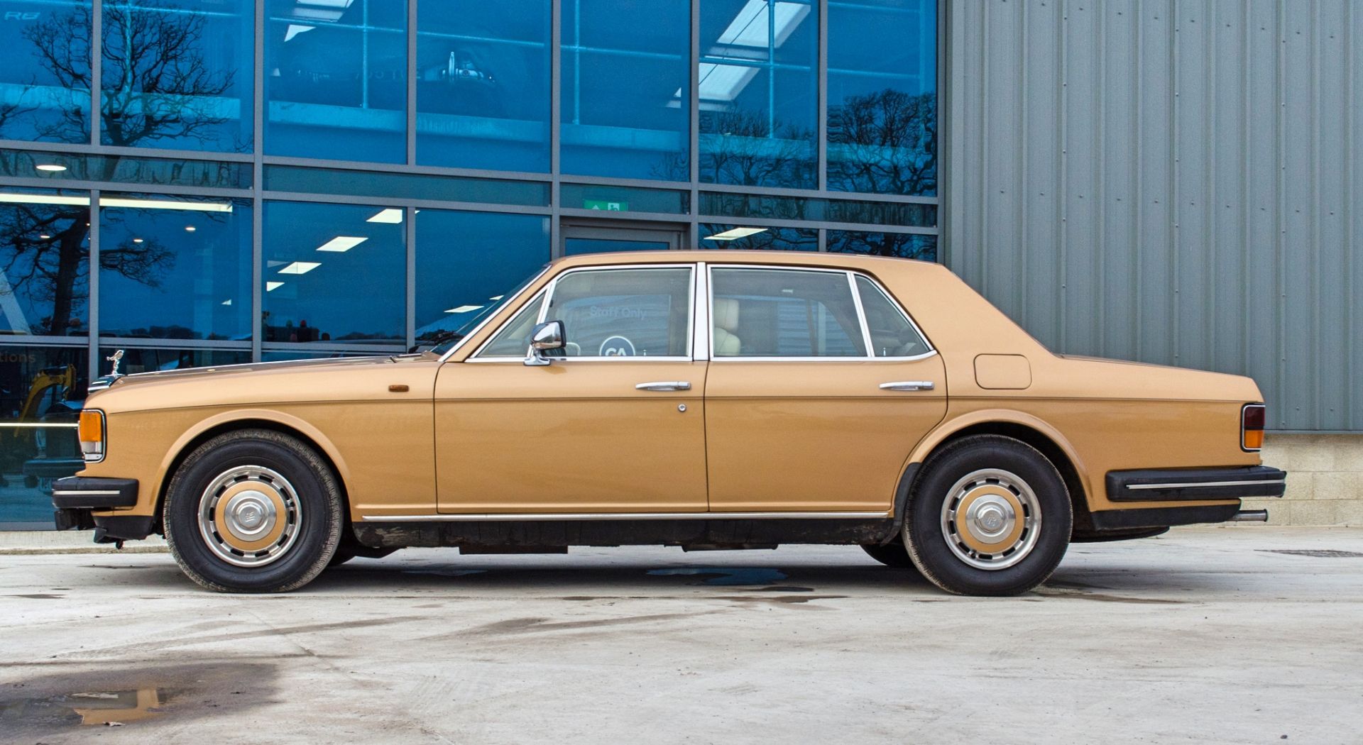 1981 Rolls Royce Silver Spirit 6750cc 4 door saloon - Image 15 of 56