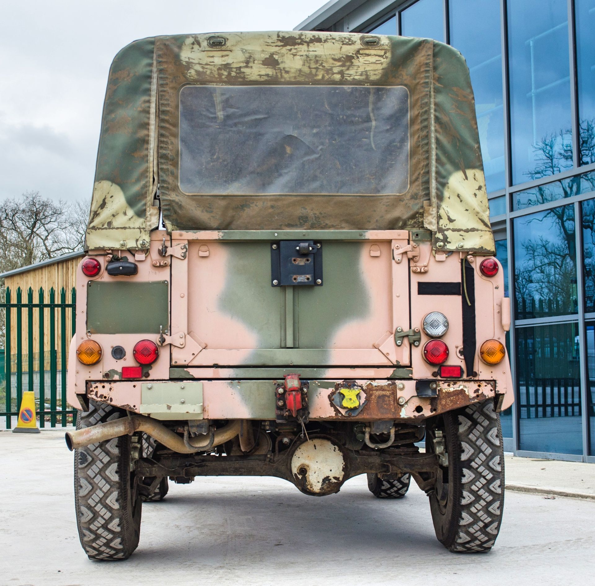 1997 Land Rover Defender 90 WOLF 2.5 litre 300TDI 4 wheel drive utility vehicle Ex MOD - Image 11 of 45