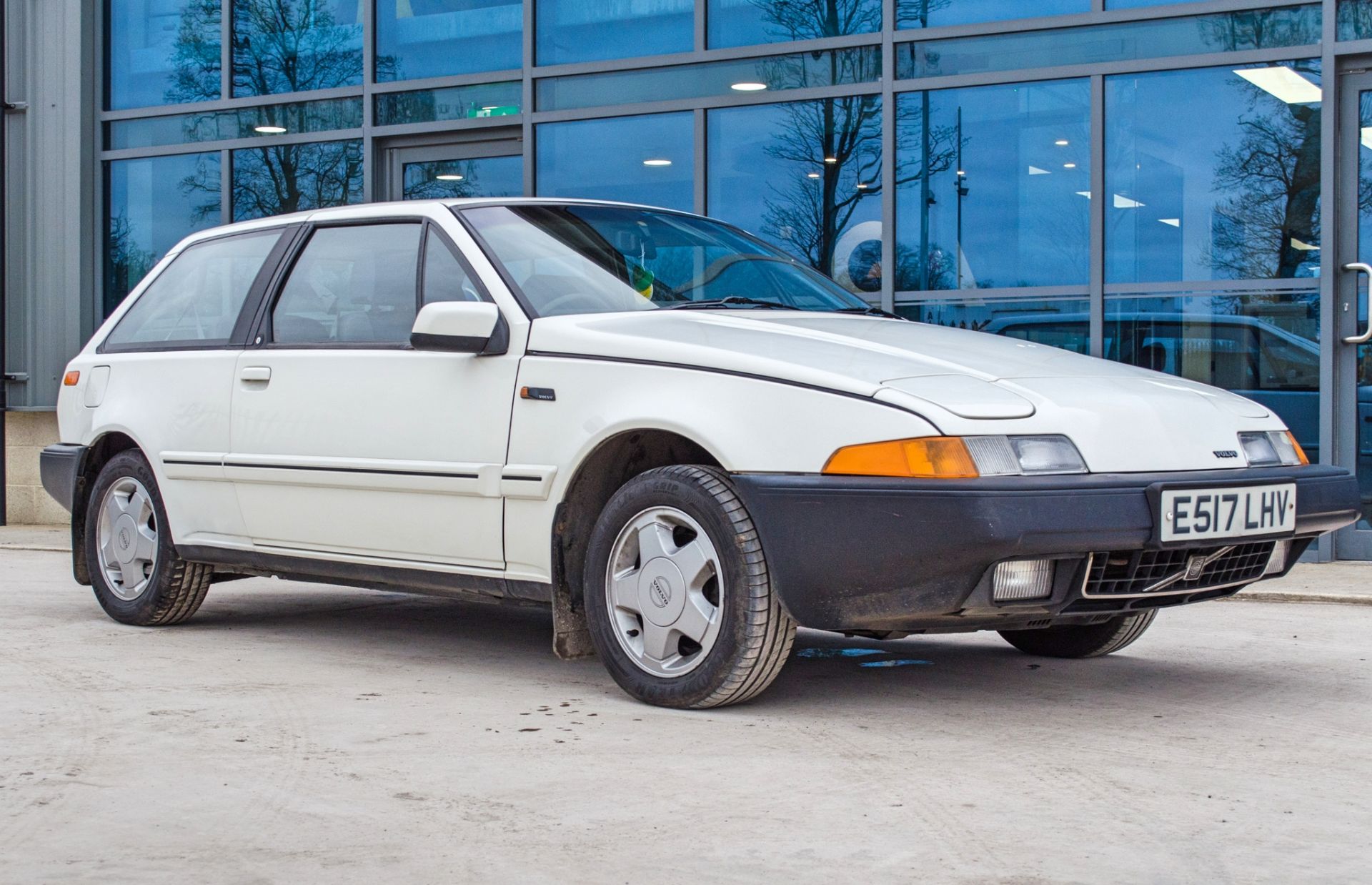 1987 Volvo 480 ES 1721CC 3 door hatchback