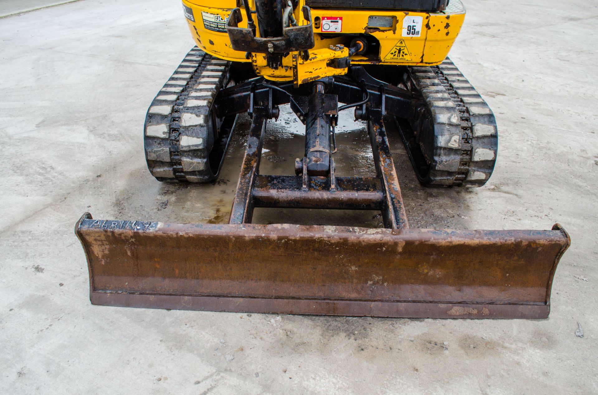 JCB 8030 ZTS 3 tonne rubber tracked mini excavator Year: 2015 S/N: 02432299 Recorded Hours: 2573 - Image 15 of 24