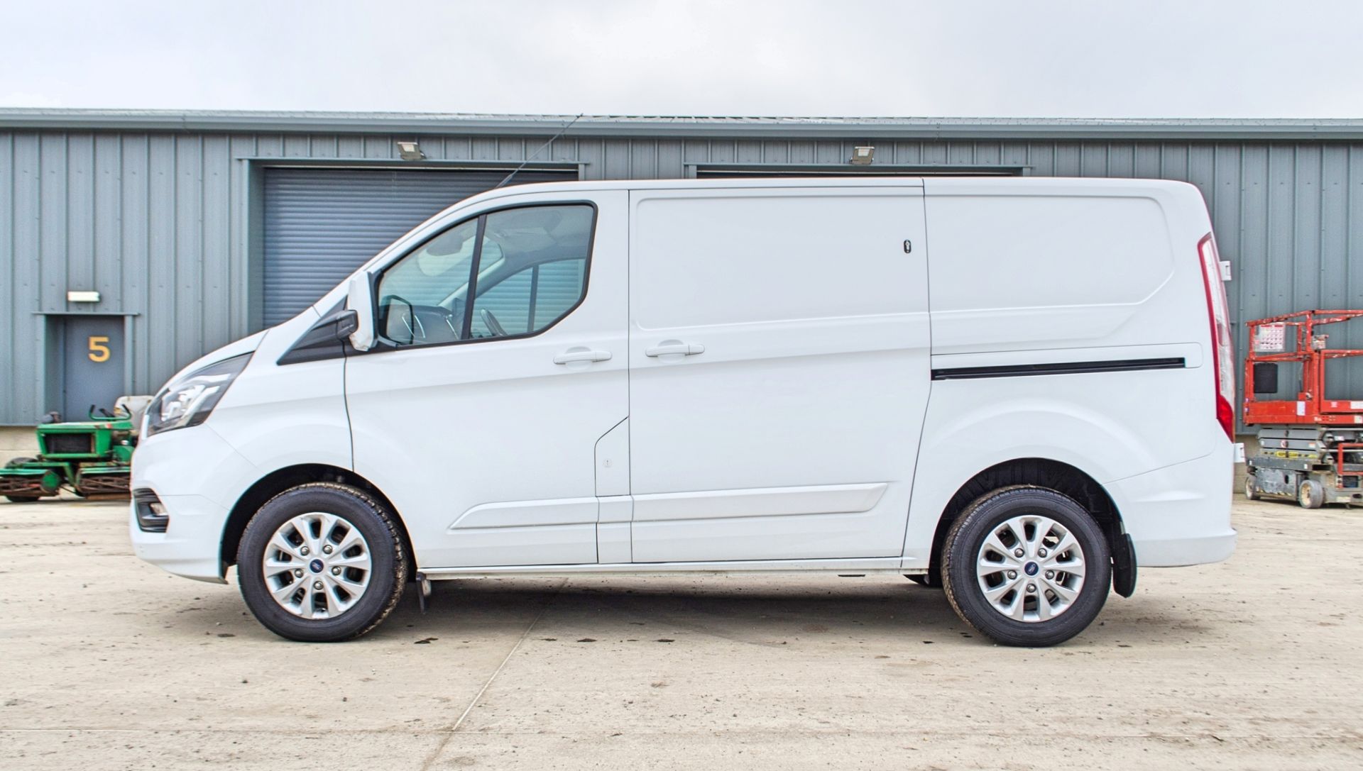 Ford Transit Custom Limited 300 130 TDCi L1H1 6 speed manual panel van Registration Number: HK19 OAC - Image 7 of 34