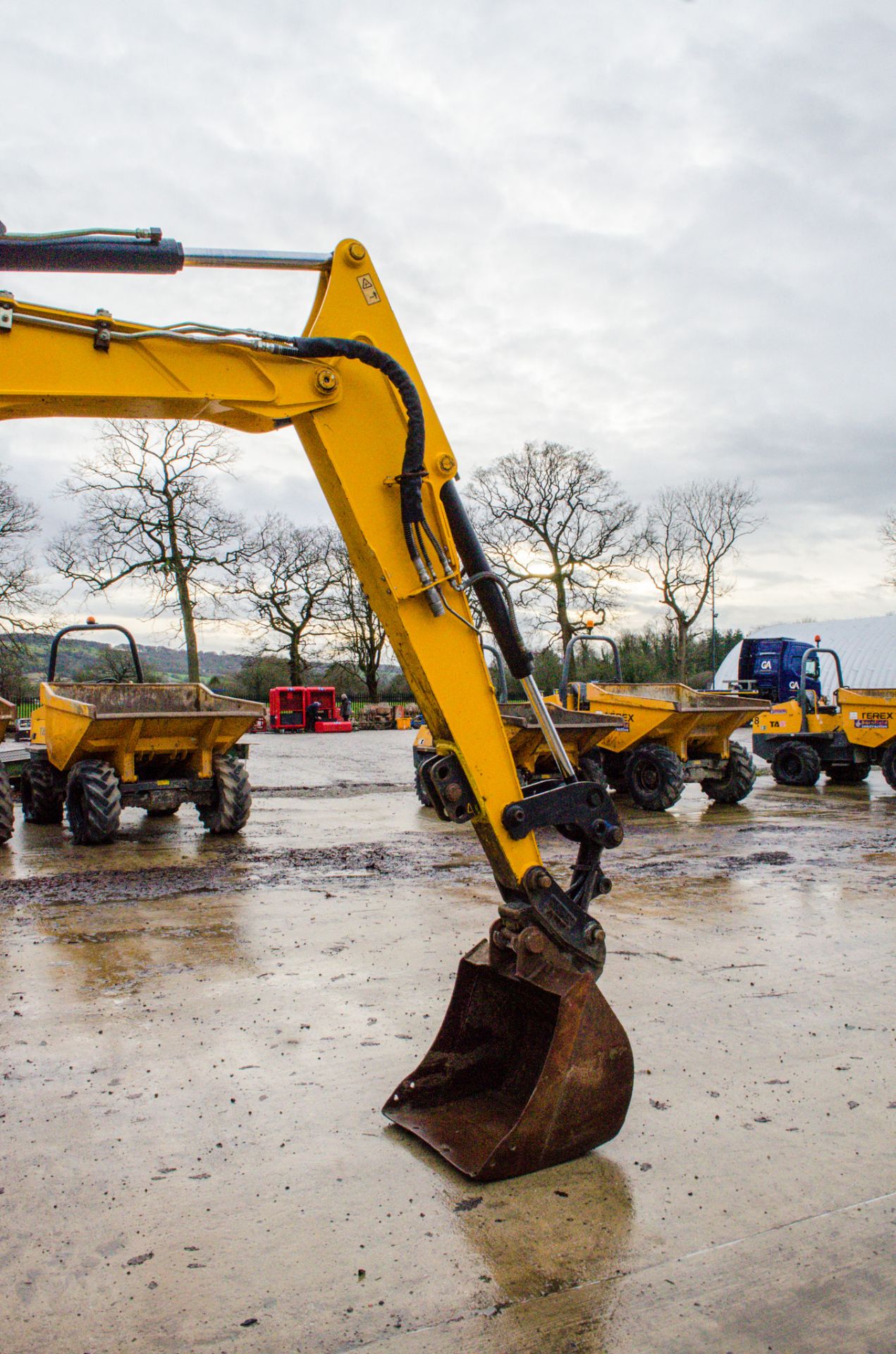 JCB 85Z 9 tonne rubber tracked midi excavator Year: 2017 S/N: 2500968 Recorded Hours: 4415  piped, - Image 11 of 20