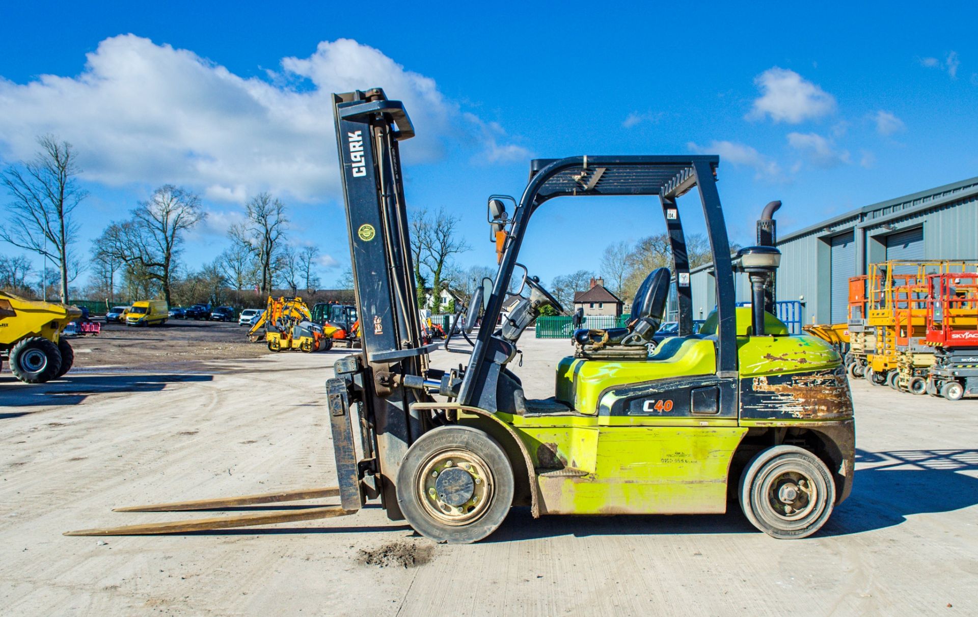 Clark C40D 4 tonne diesel fork lift truck Year: 2014 S/N: 0082-9913 Recorded Hours: 5072 N627785 - Image 7 of 20