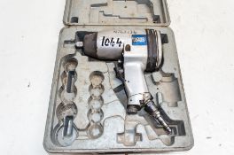 Draper pneumatic 1/2" drive impact wrench c/w carry case N765134