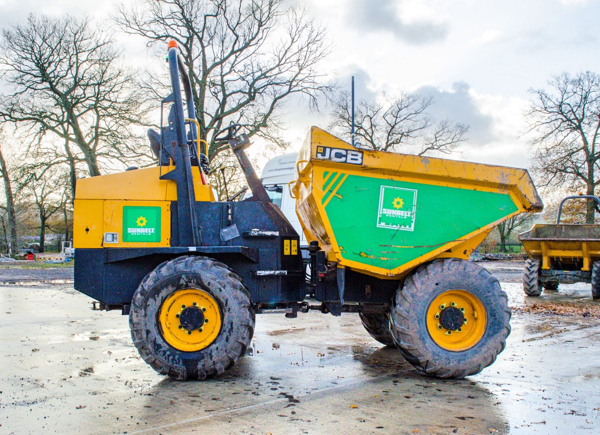 JCB 9T 9 tonne straight skip dumper Year: 2015 S/N: FRM8237  Recorded Hours: 2582 A681019 - Image 7 of 20